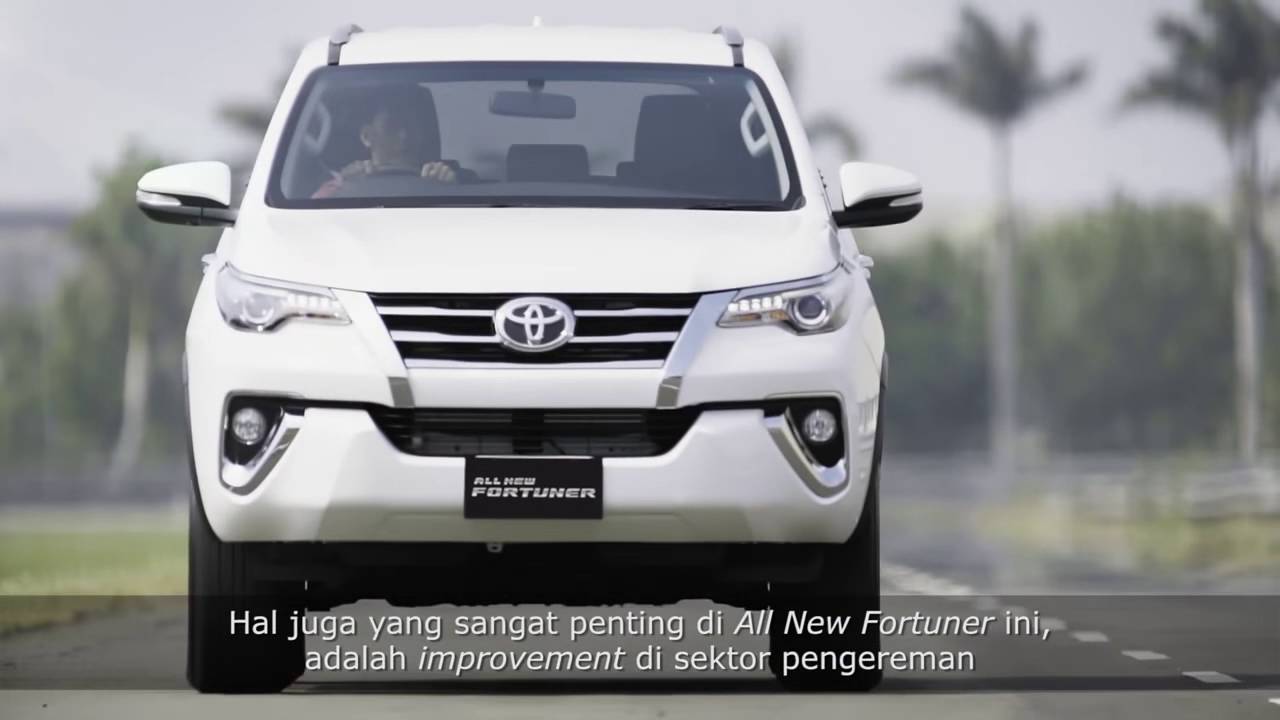 1280x720 Toyota Fortuner Wallpaper HD Wallpaper