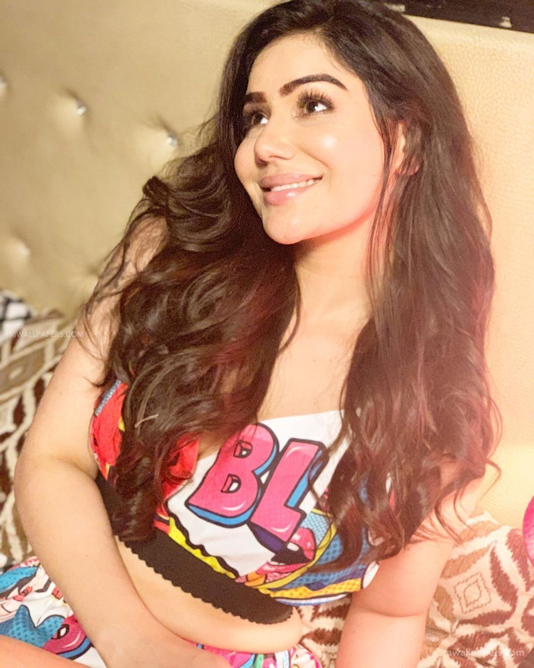 1080x1350 Kangna Sharma HD Wallpaper (Desktop Background / Android / iPhone) (1080p, 4k) (1080x1350) (2020)