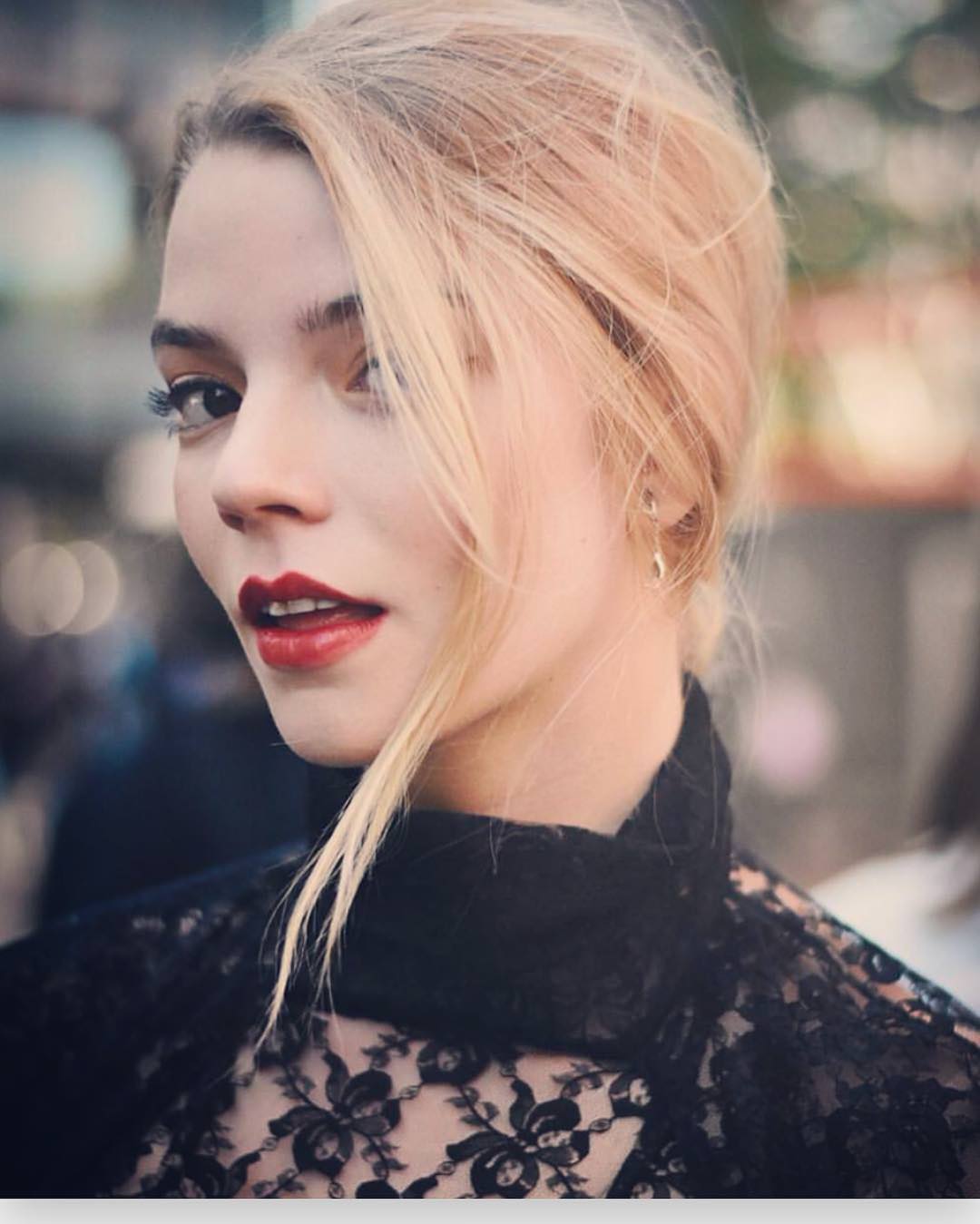 Anya Taylor Joy Wallpapers - Top Free Anya Taylor Joy Backgrounds ...