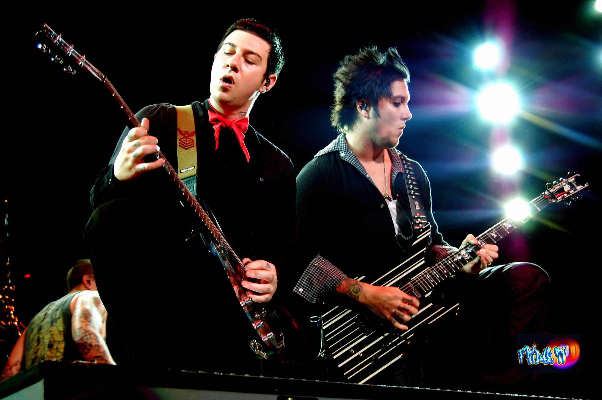 2500x1660 Synyster Gates Zacky Vengeance Duo Guitar