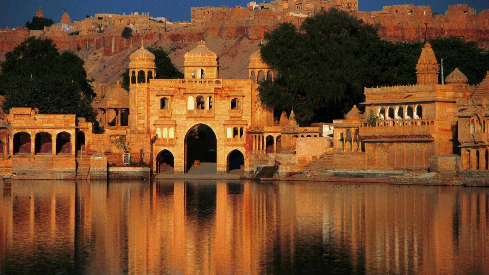 1920x1080 Download Wallpaper 1920x1080 india, structures, arches, water
