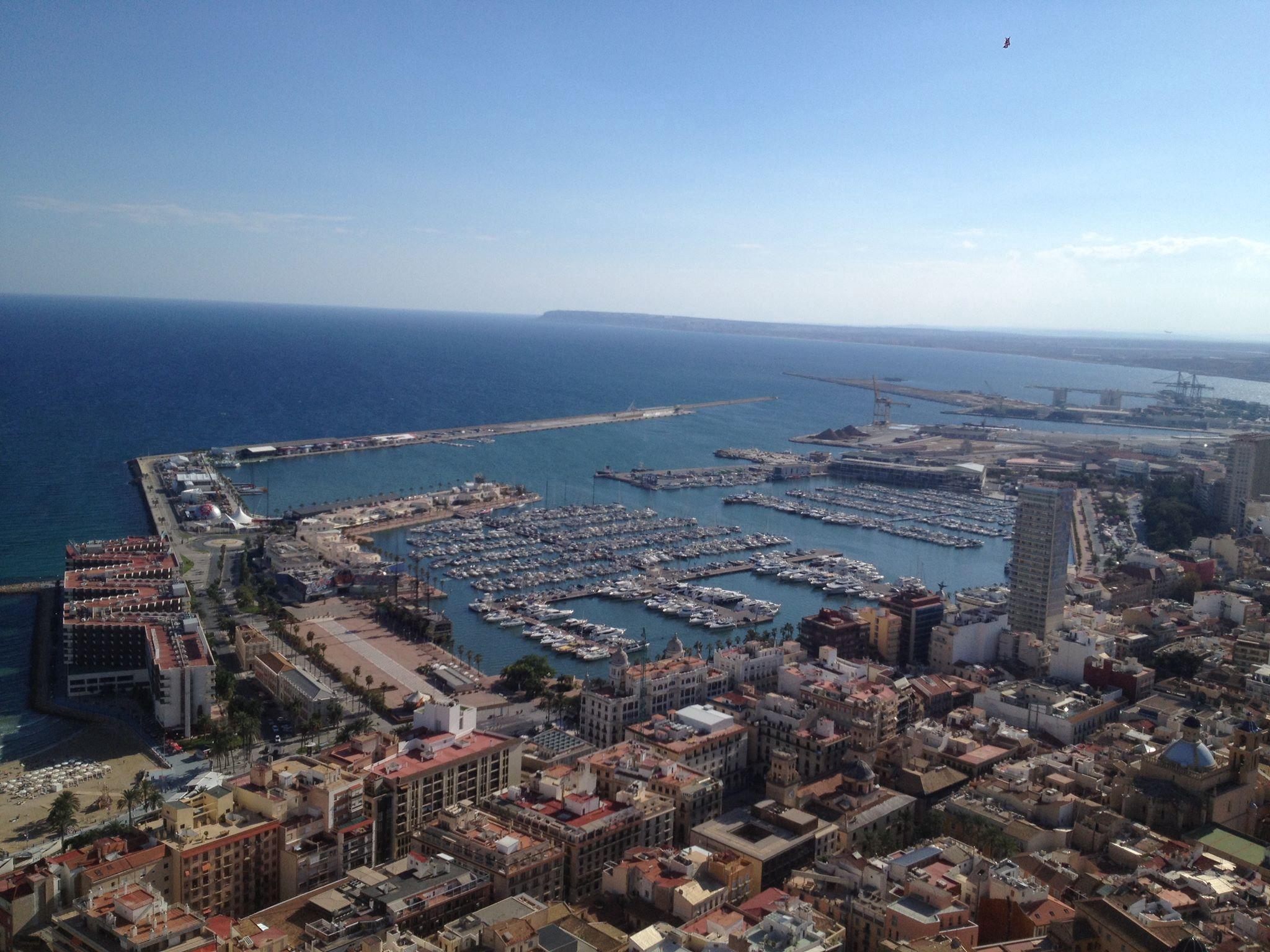 2048x1536 Erasmus Life in Alicante, Spain