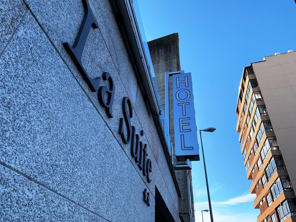 1024x768 La Suite Hotel, Vigo, Spain