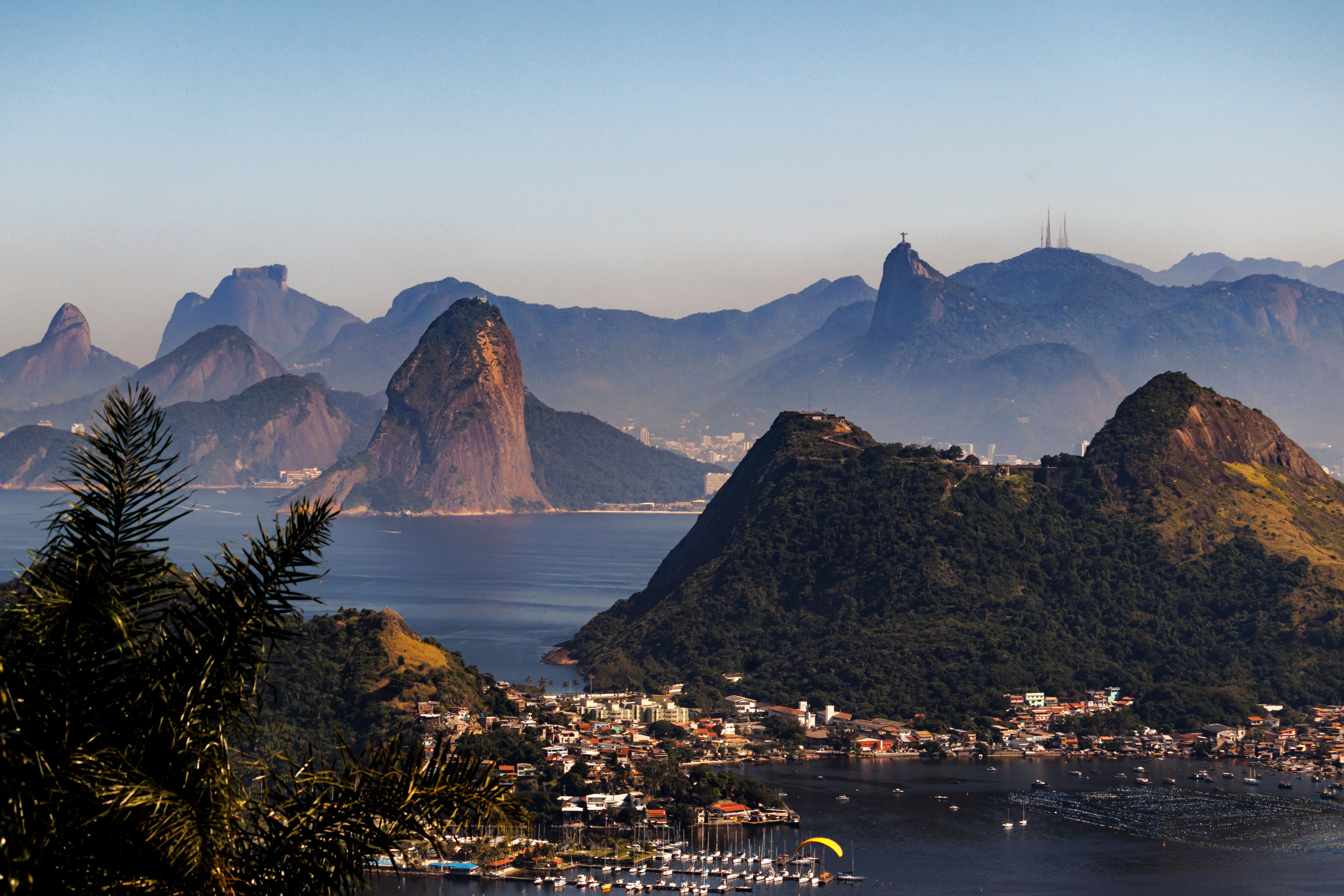 5281x3521 Niteroi City Park in Brazil · Free