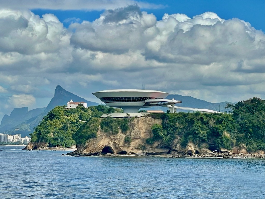 1024x768 Niterói, Cabo Frio, and Búzios: Back to Brazil