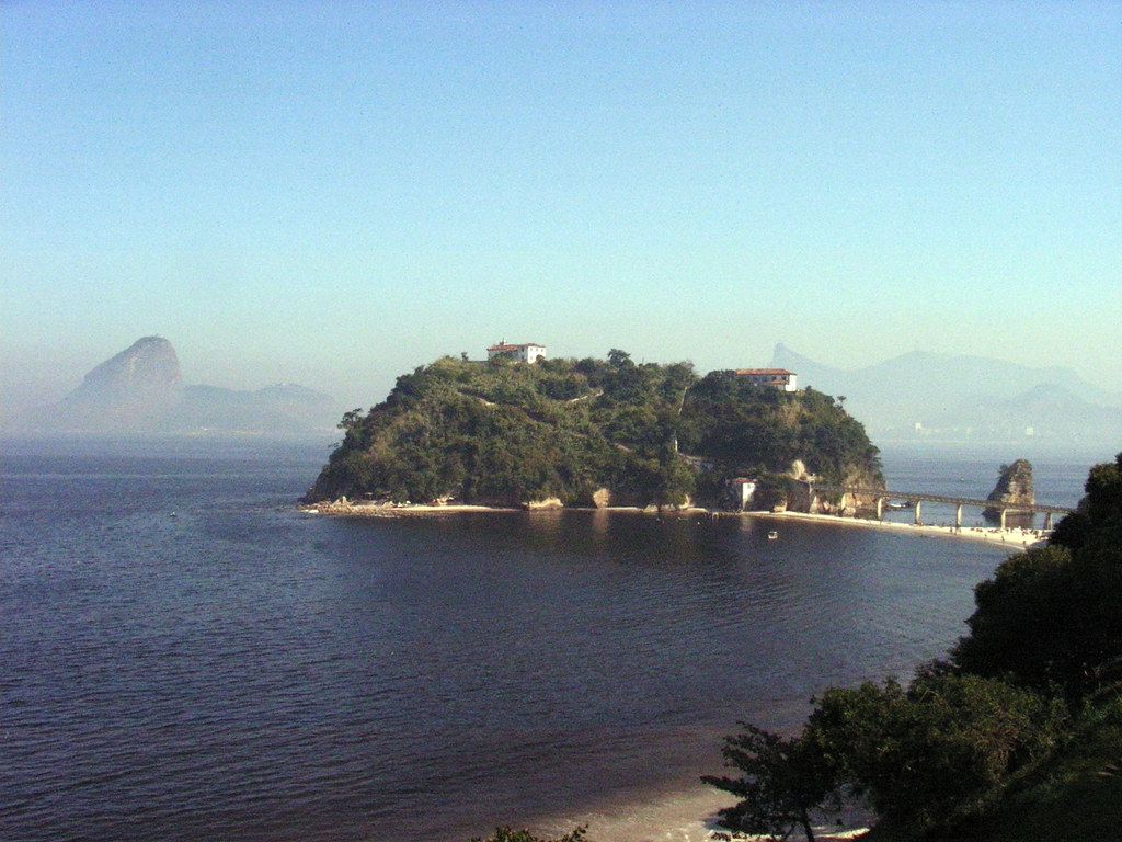 1024x768 _island off niteroi
