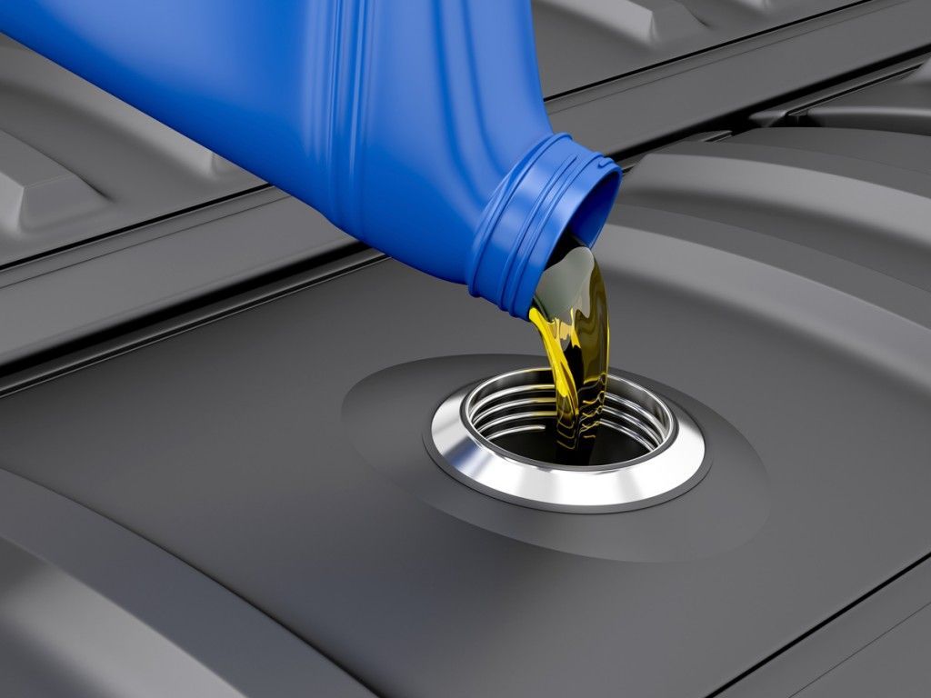 1024x768 Engine Oil Wallpaper