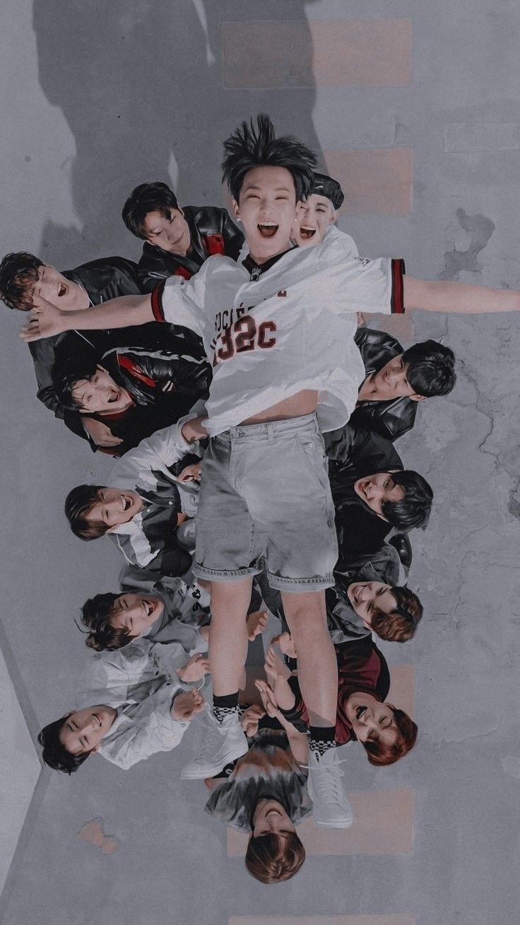 736x1308 SEVENTEEN