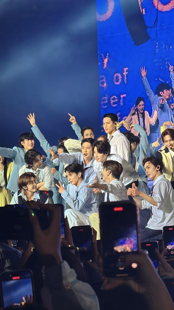 736x1308 Svt ot13 wallpaper. Exo seventeen wallpaper, Ot13 seventeen wallpaper, Seventeen going seventeen