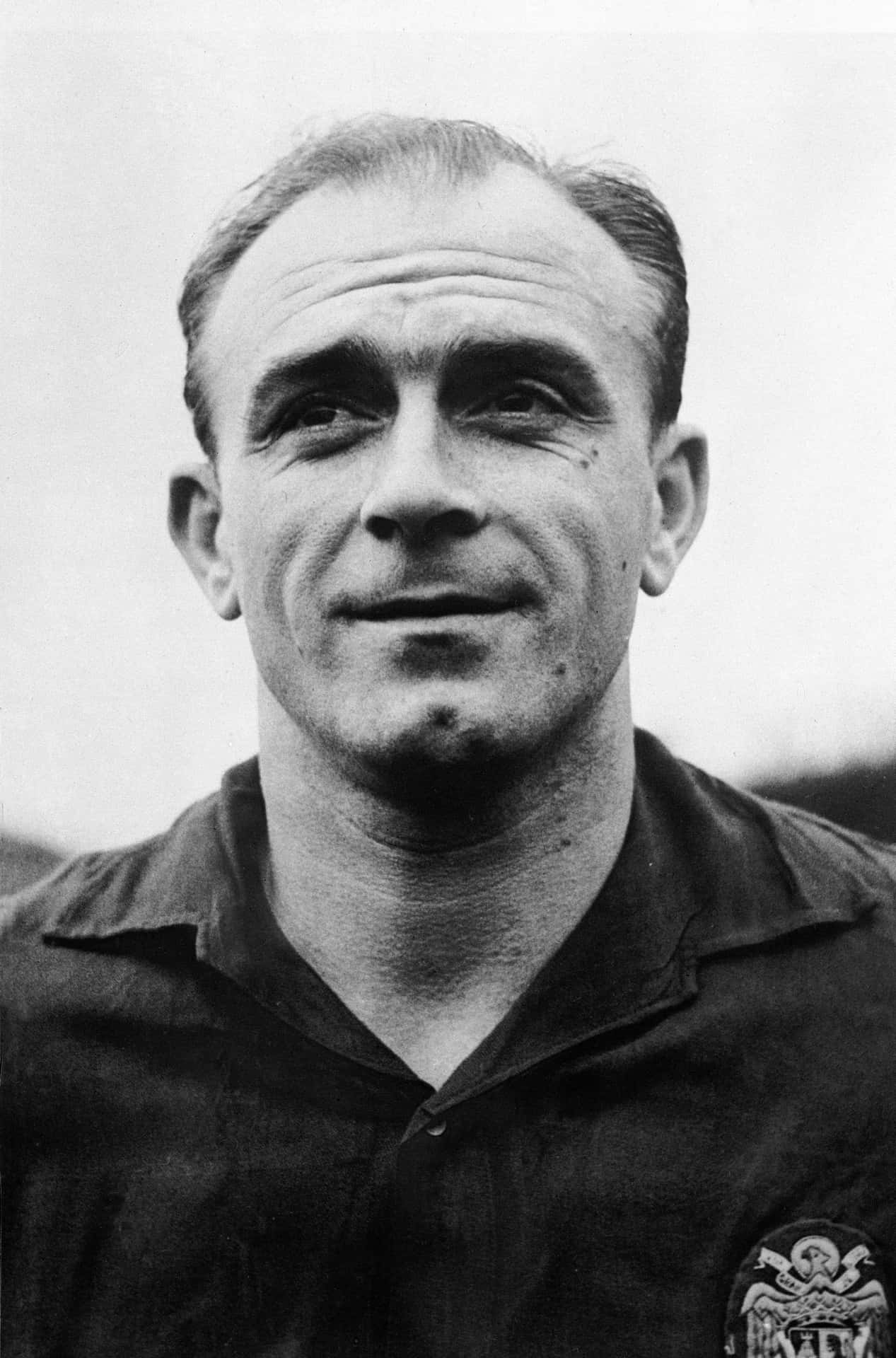 1267x1920 Download Real Madrid Player Alfredo Di Stéfano Wallpaper