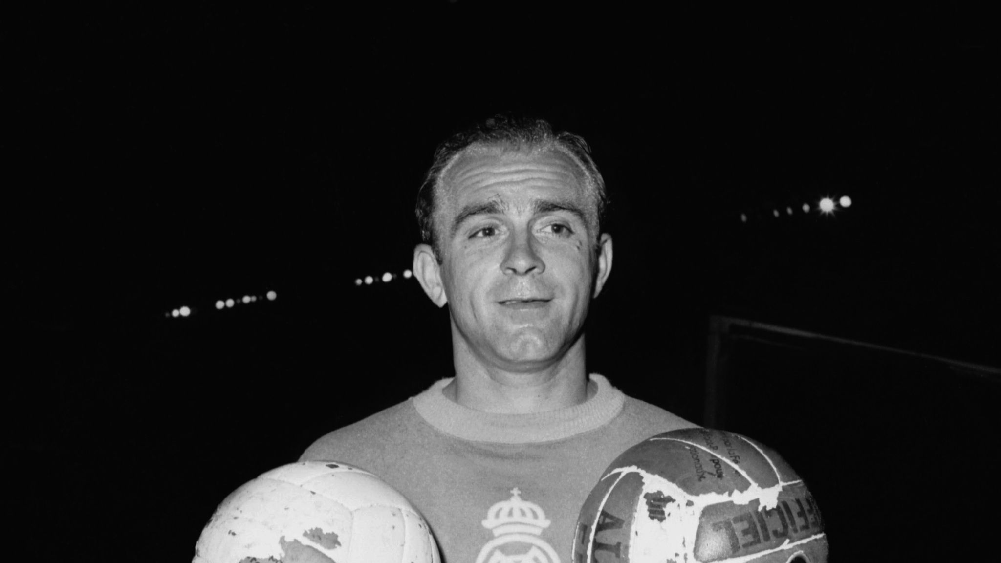 2048x1152 Sir Alex Ferguson has hailed Alfredo Di Stefano as one of football’s greatest ever players. Di Stefano has passed away at the age of 88