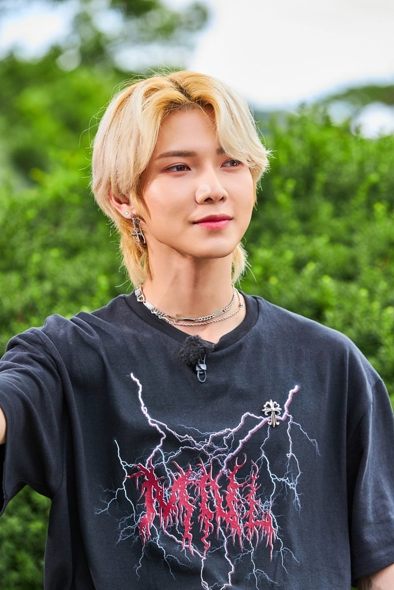 800x1197 Ateez kang yeosang, answer, atiny, fireworks, inception, kingdom, kpop, thanxx, HD phone wallpaper