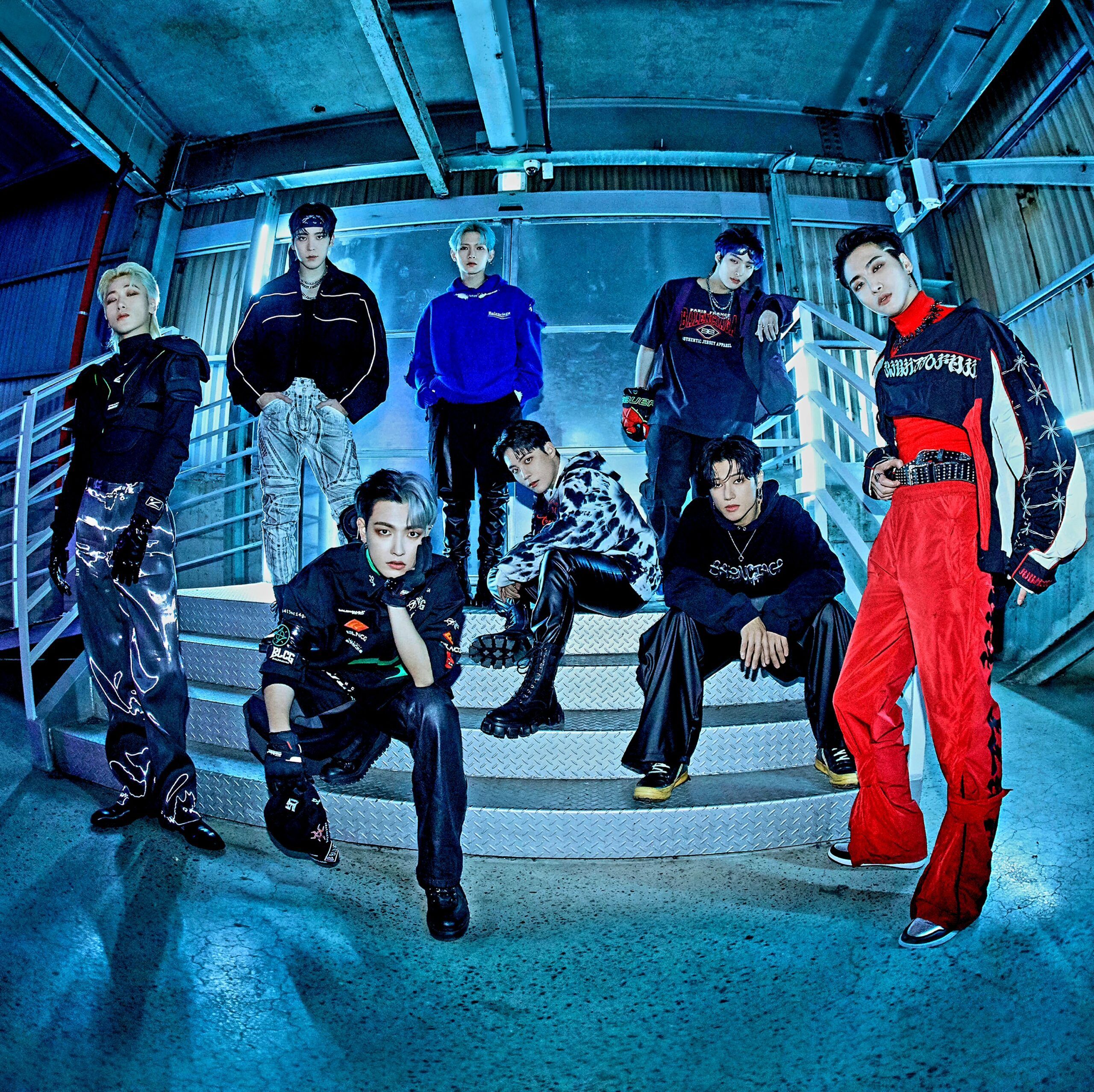 2560x2557 ATEEZ Archives MAGAZINE. DESIGN
