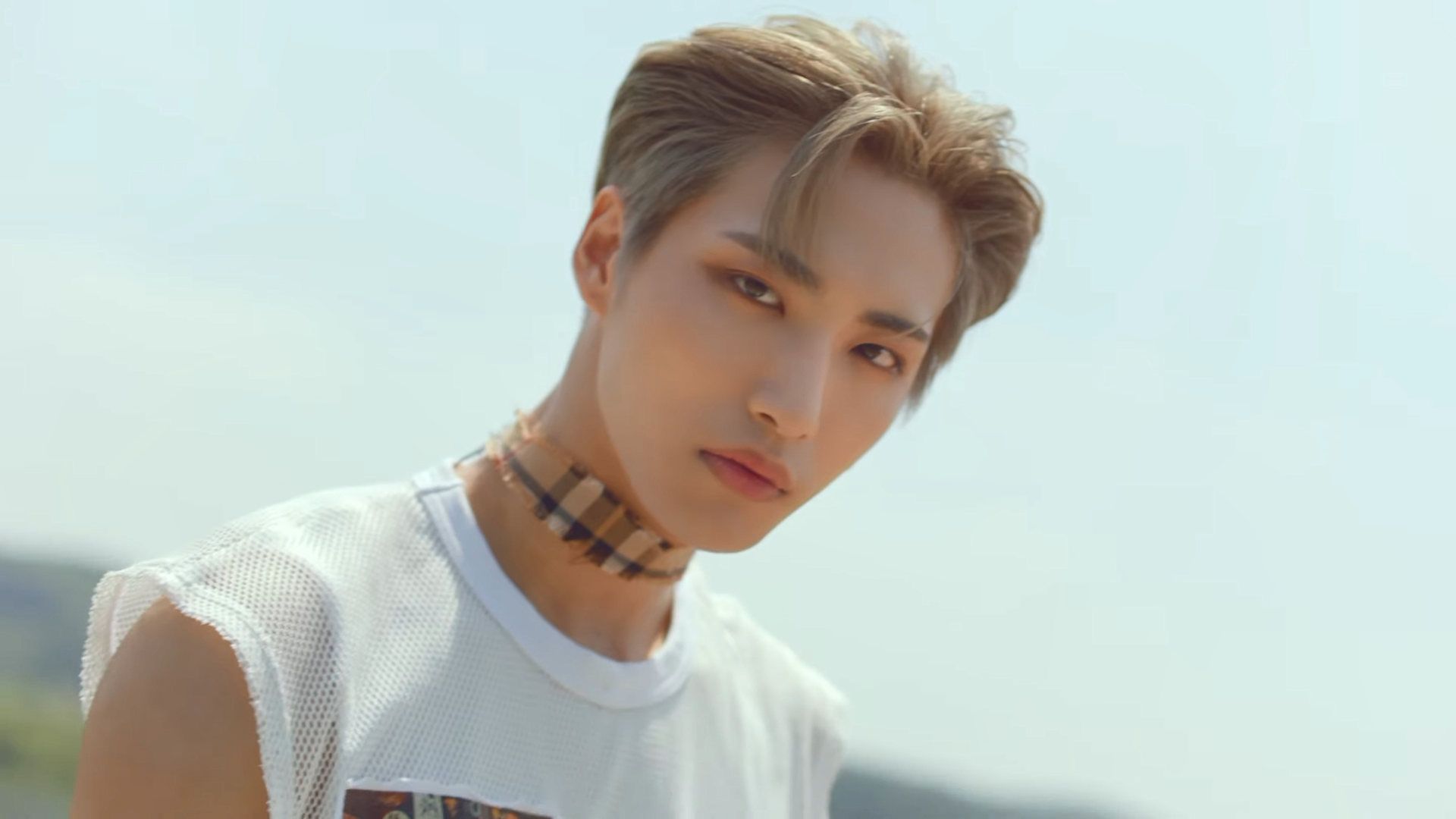 1920x1080 Seonghwa Desktop Wallpaper
