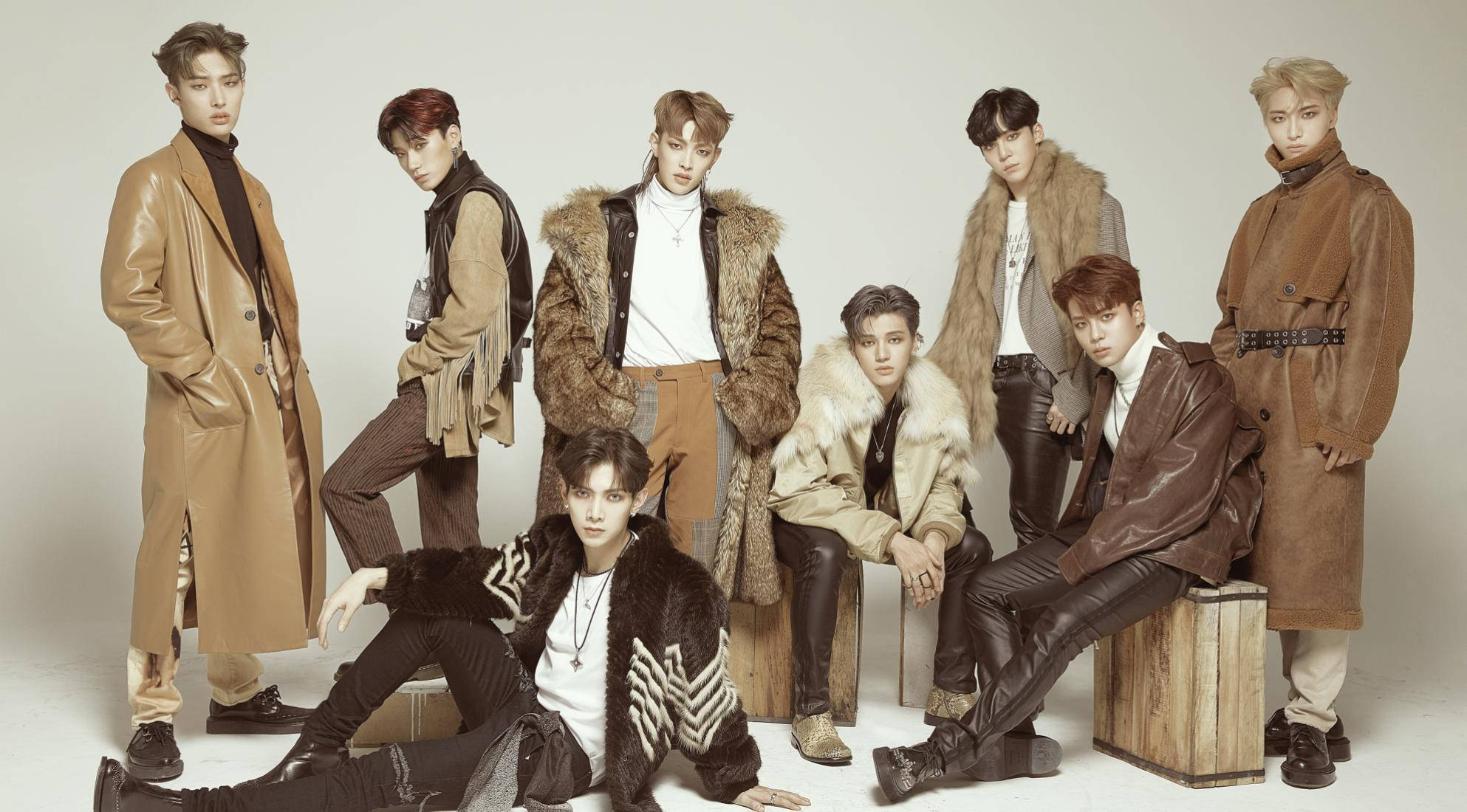 1986x1100 Download Enjoy the playful beats of Ateez Desktop. Wallpaper