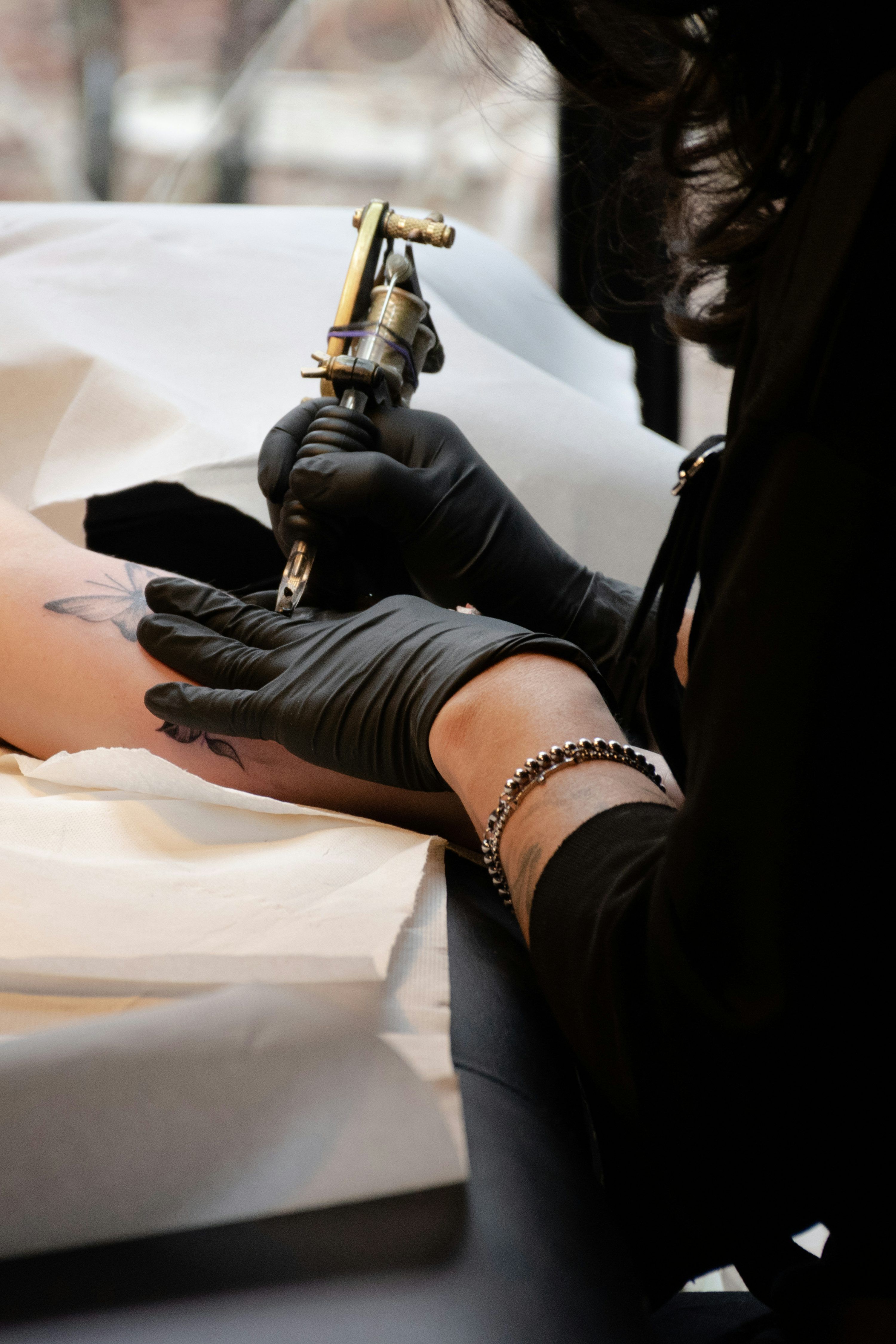 3000x4499 Tattoo Studio Picture. Download Free Image