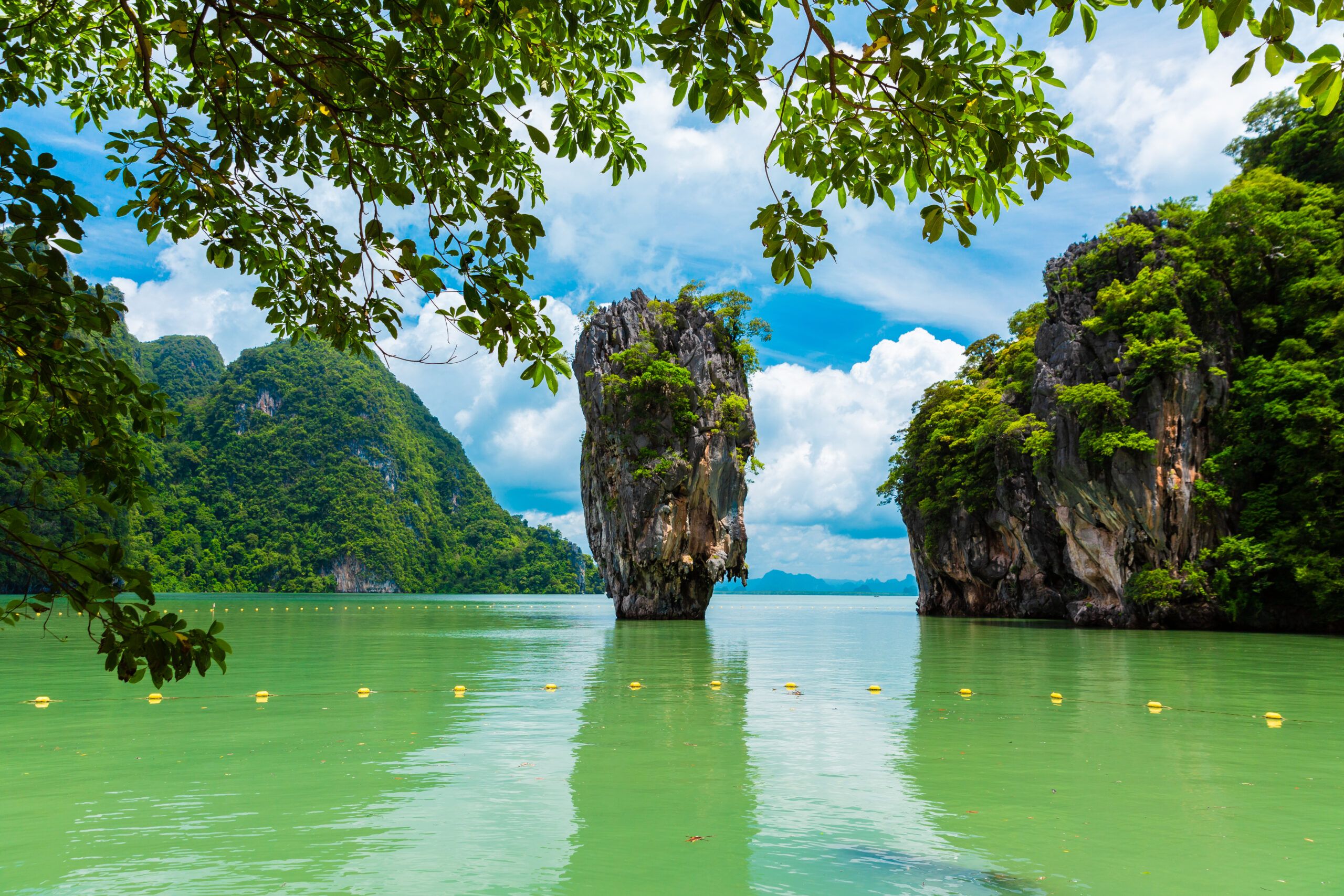 2560x1707 Koh Tapu: The James Bond Island Story