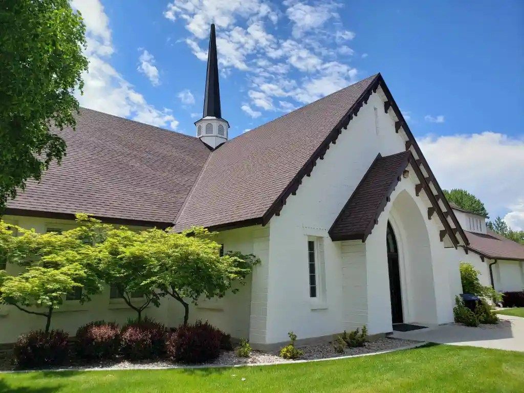 1024x768 The White Church