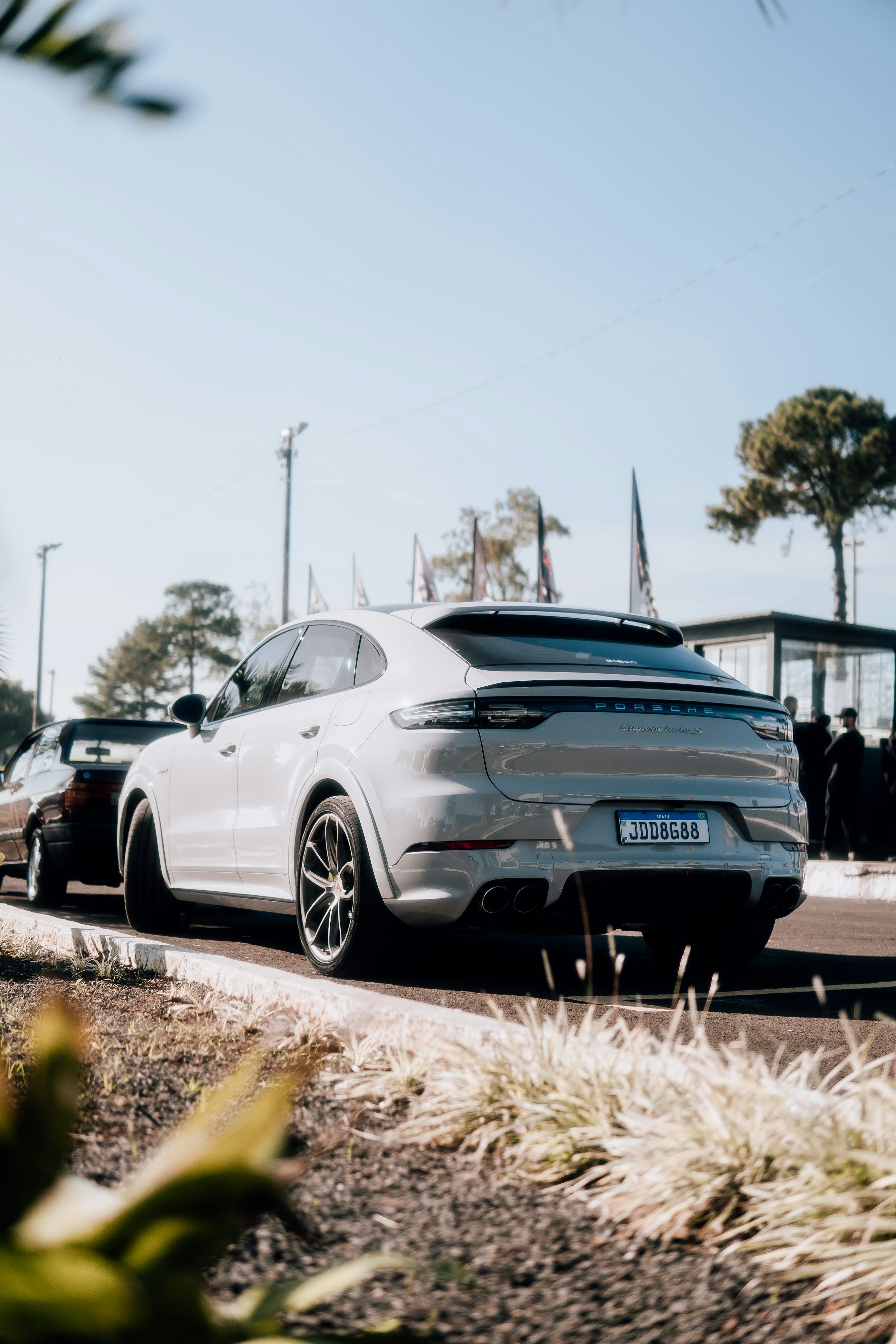 3000x4500 Porsche Cayenne Picture. Download Free Image
