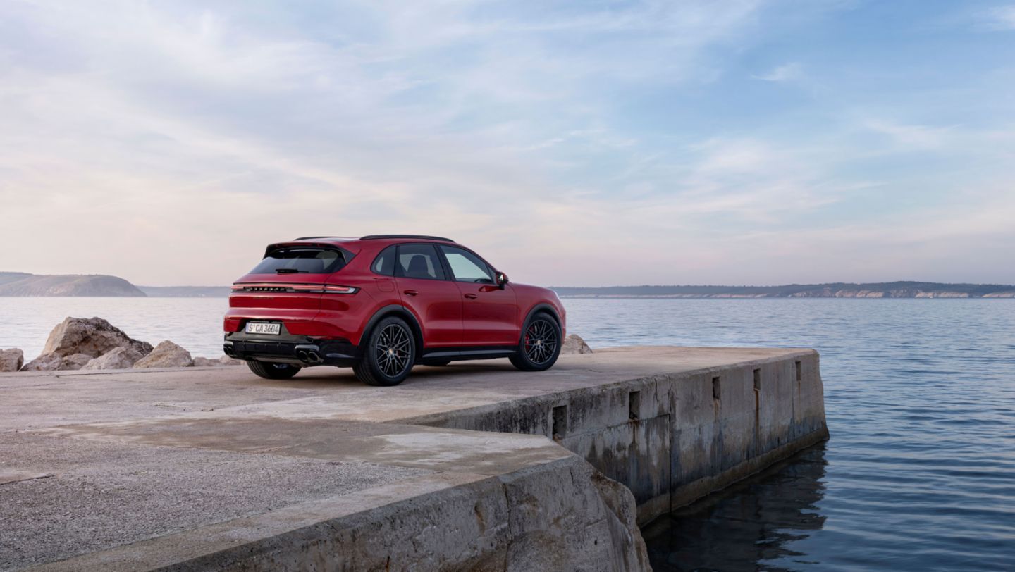 1440x812 Precise and dynamic: the new Cayenne GTS models