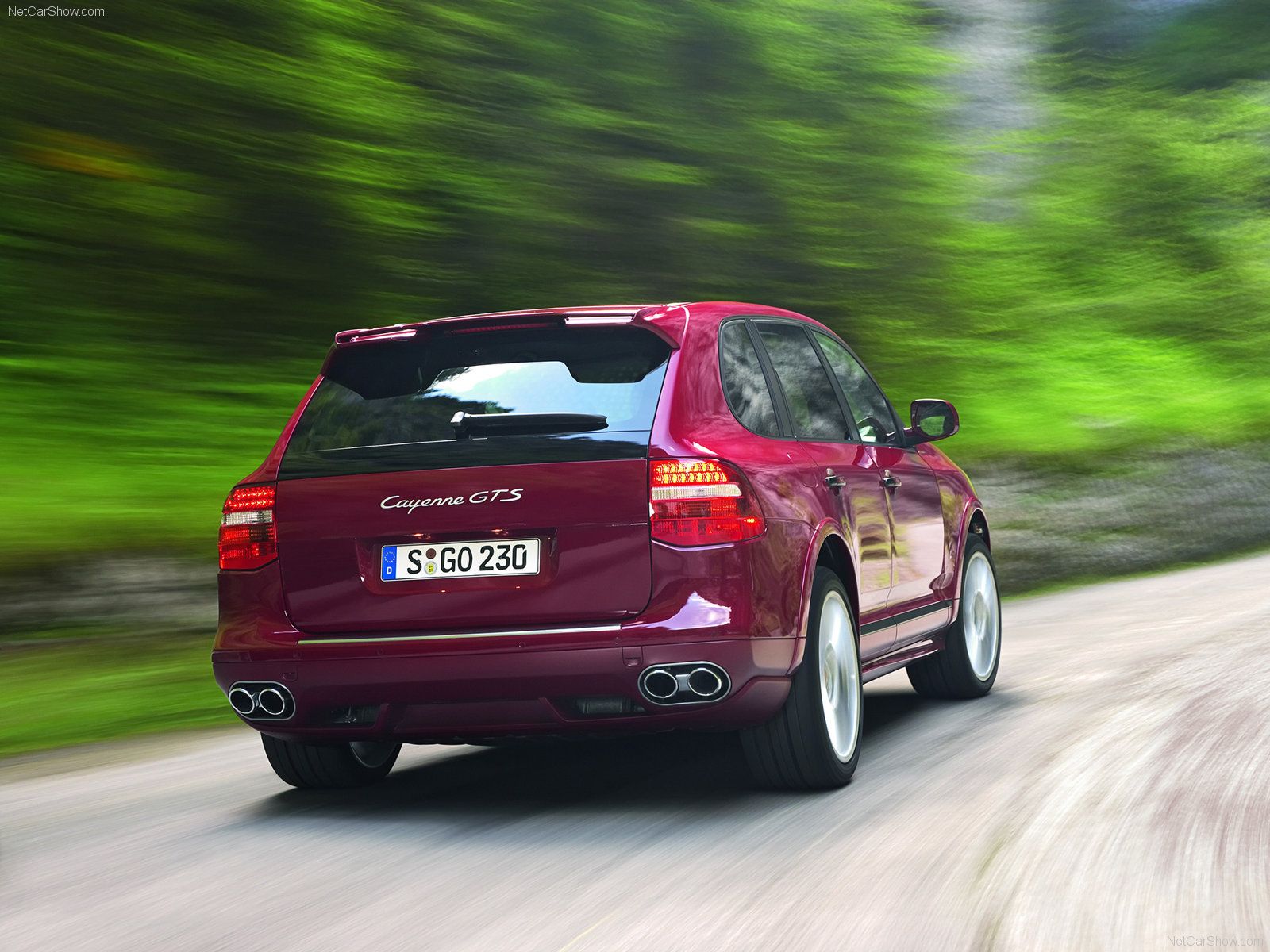 1600x1200 Cayenne GTS