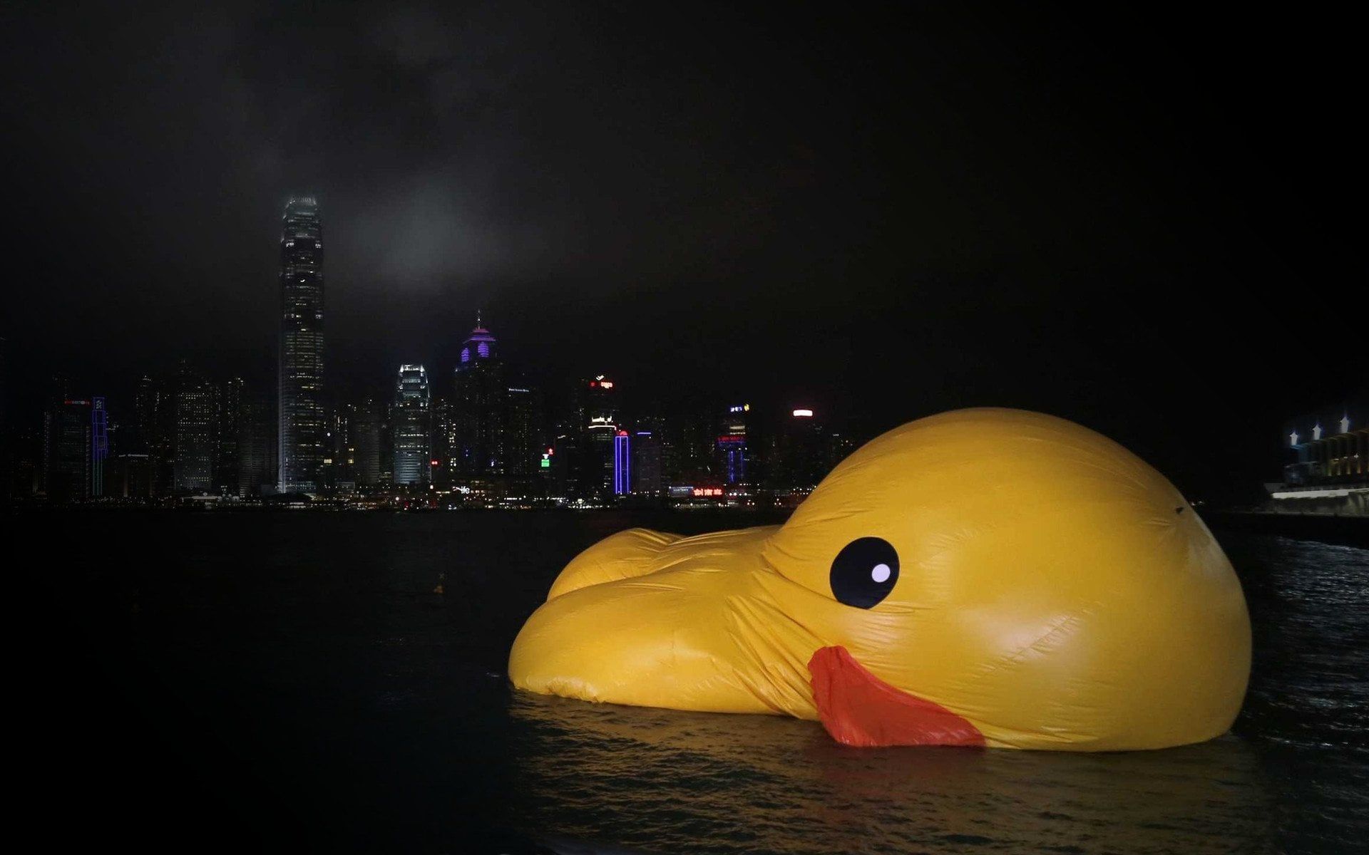 1920x1200 Giant deflated rubber duck in Hong Kong harbour [1920x1200]