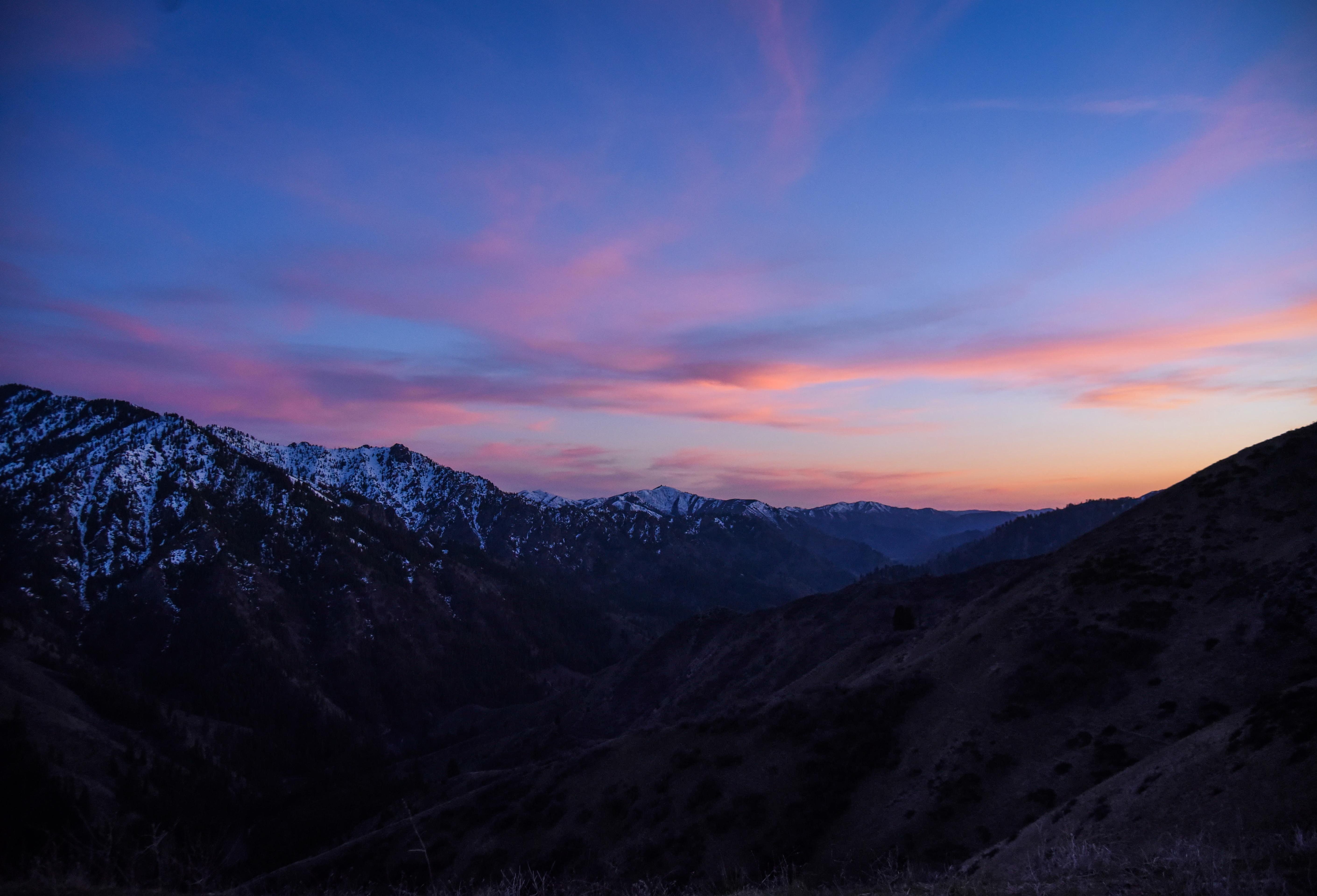 5642x3837 Idaho sunset in early April. Boise national forrest