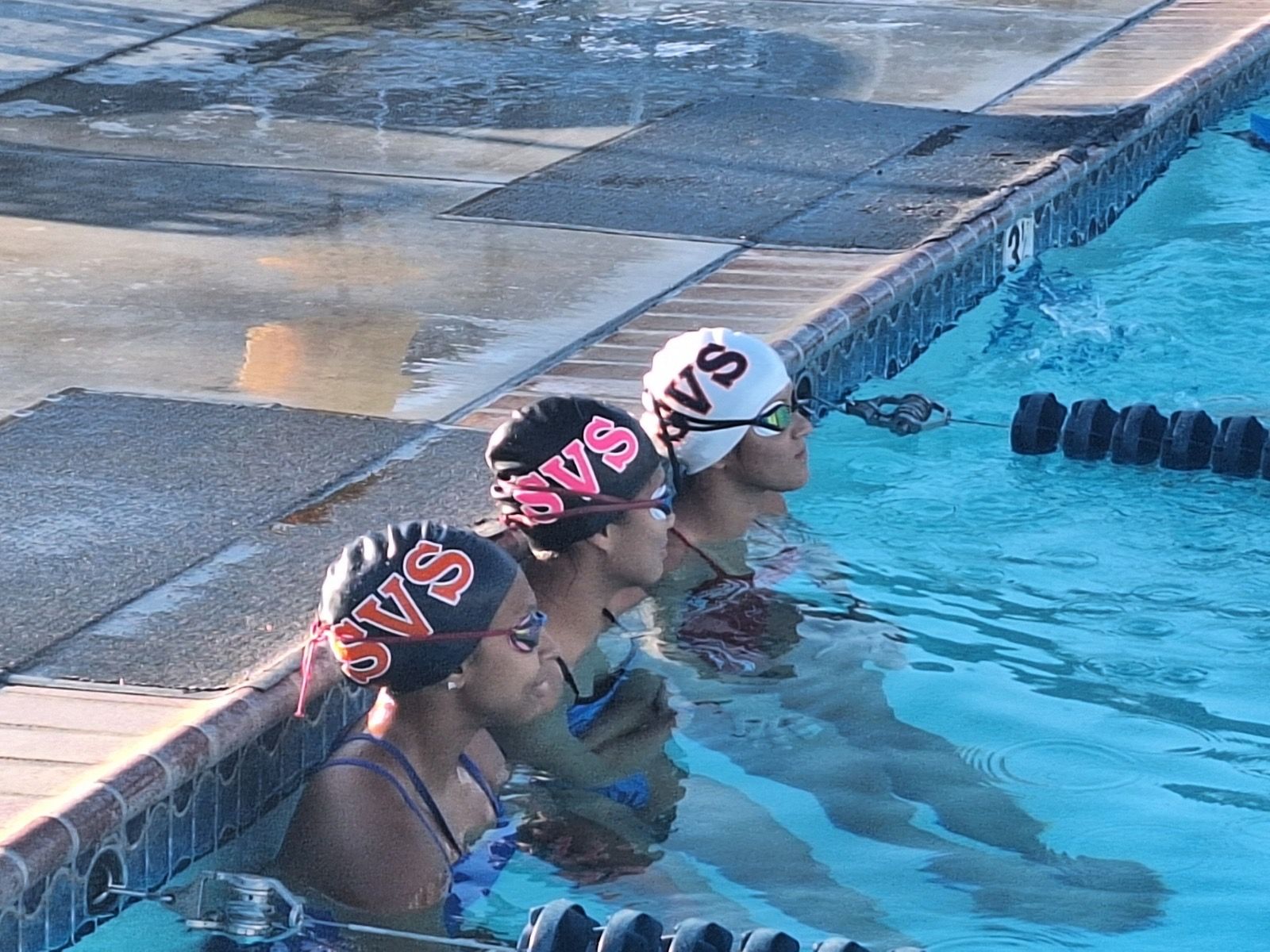 1600x1200 South Valley Stingrays