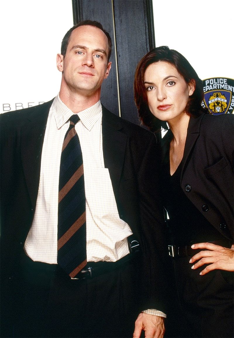 800x1152 Elliot Stabler Wallpaper