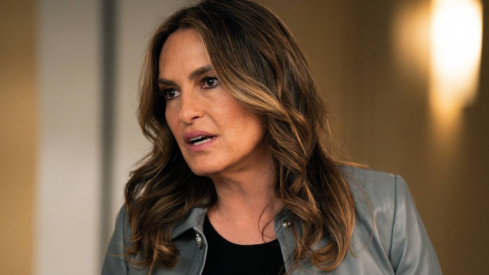 1600x900 After Rewatching Law & Order: SVU's Pilot, I Made A Big Realization
