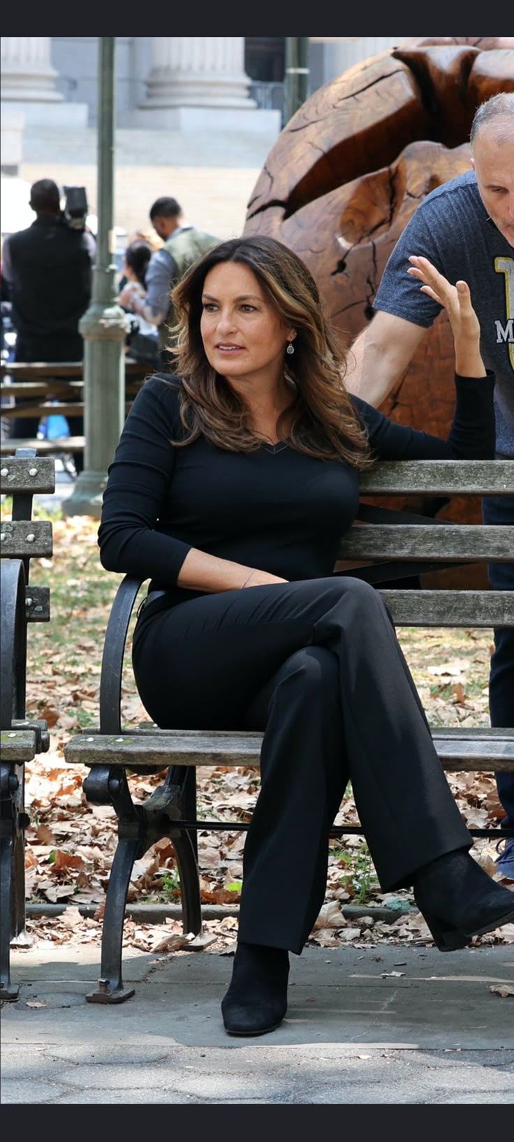 736x1635 Mariska hargitay kids 2024. Svu wallpaper, Olivia benson wallpaper, Woman