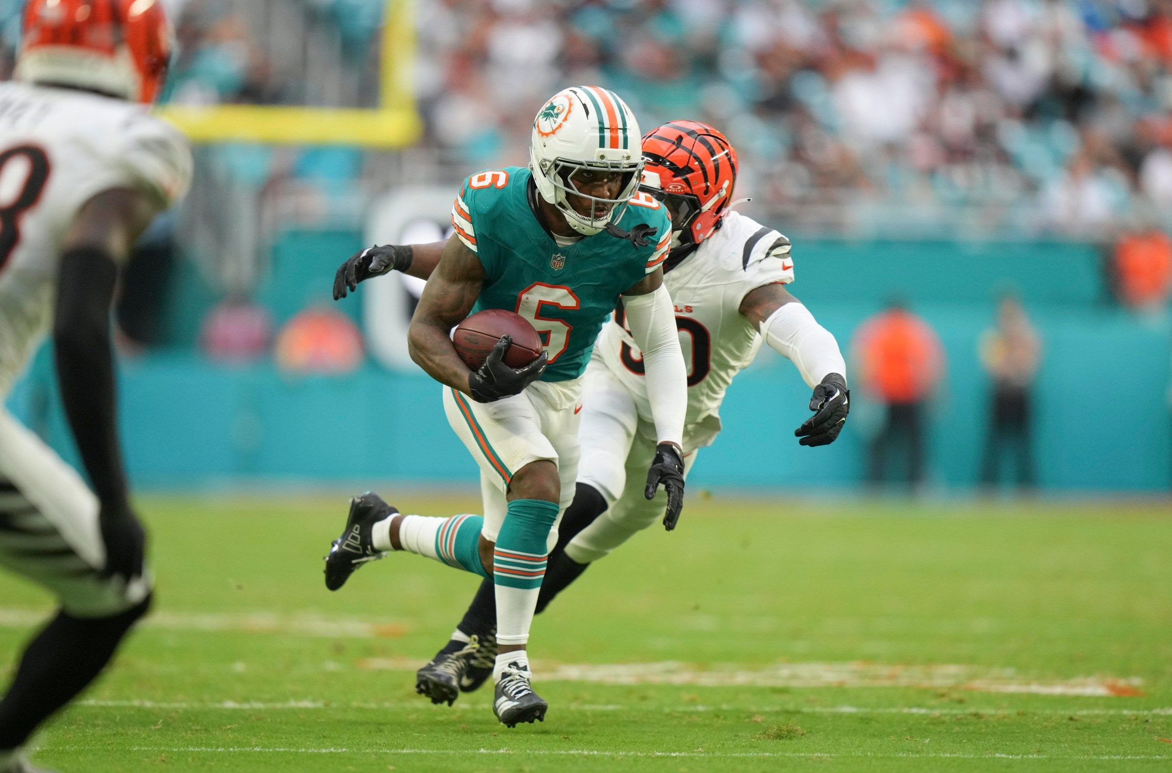 2400x1584 Dolphins Pick Up Laremy Tunsil Fifth Year Option