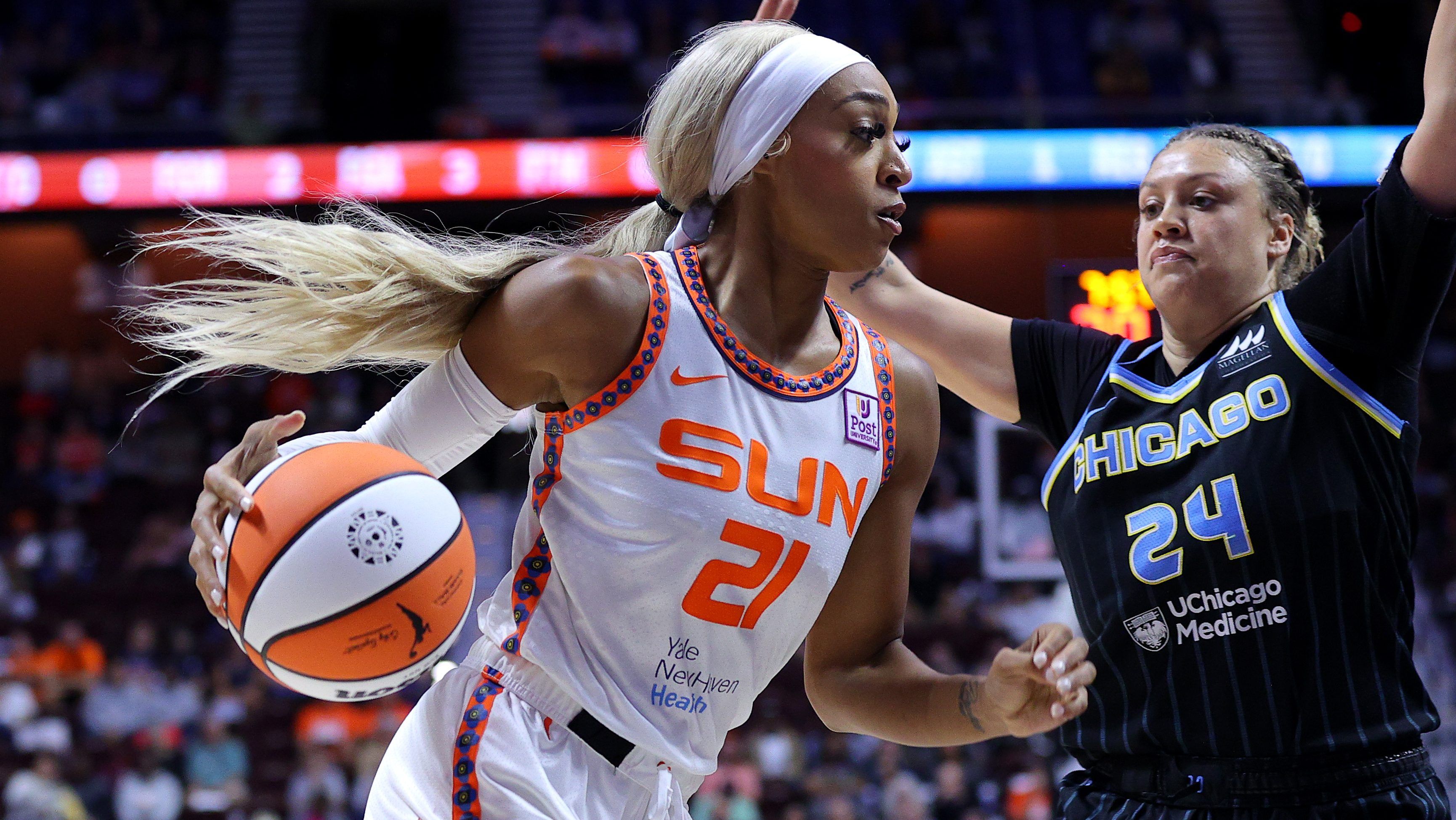 3460x1949 Connecticut Sun roll past Chicago to clinch No. 3 seed; open WNBA playoffs vs. Indiana on Sunday