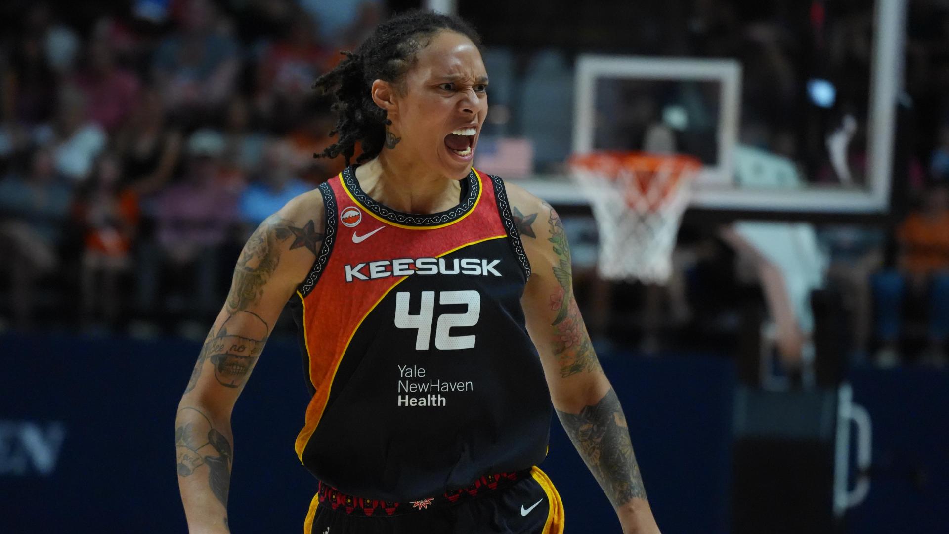 1920x1080 Rachel Banham nails the triple