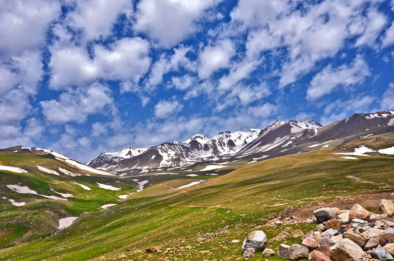 1280x850 Mount Sabalān, in the high mountains, is located near the town of Ardabil