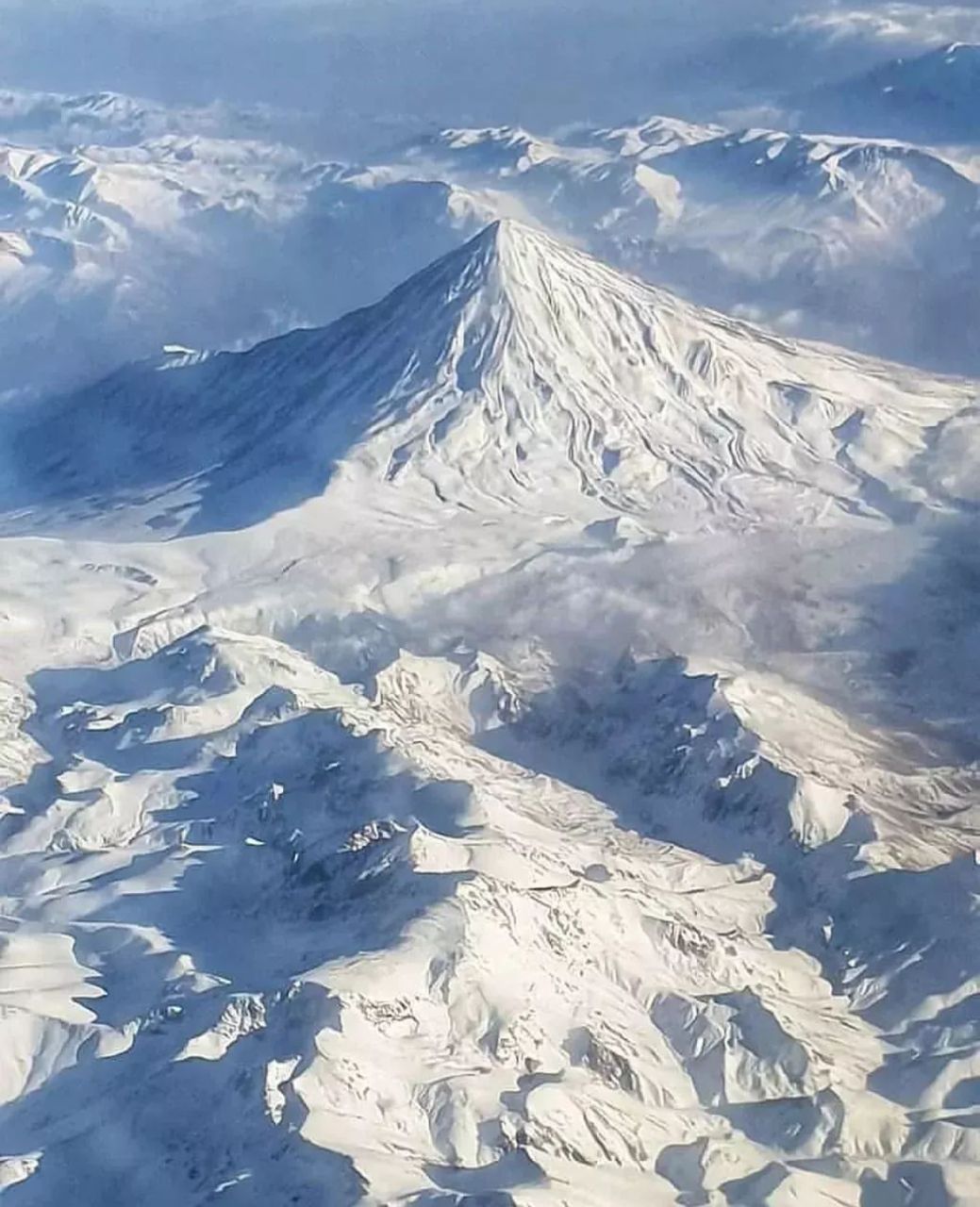 1039x1280 Unforgettable Iran Mountains You Must Explore