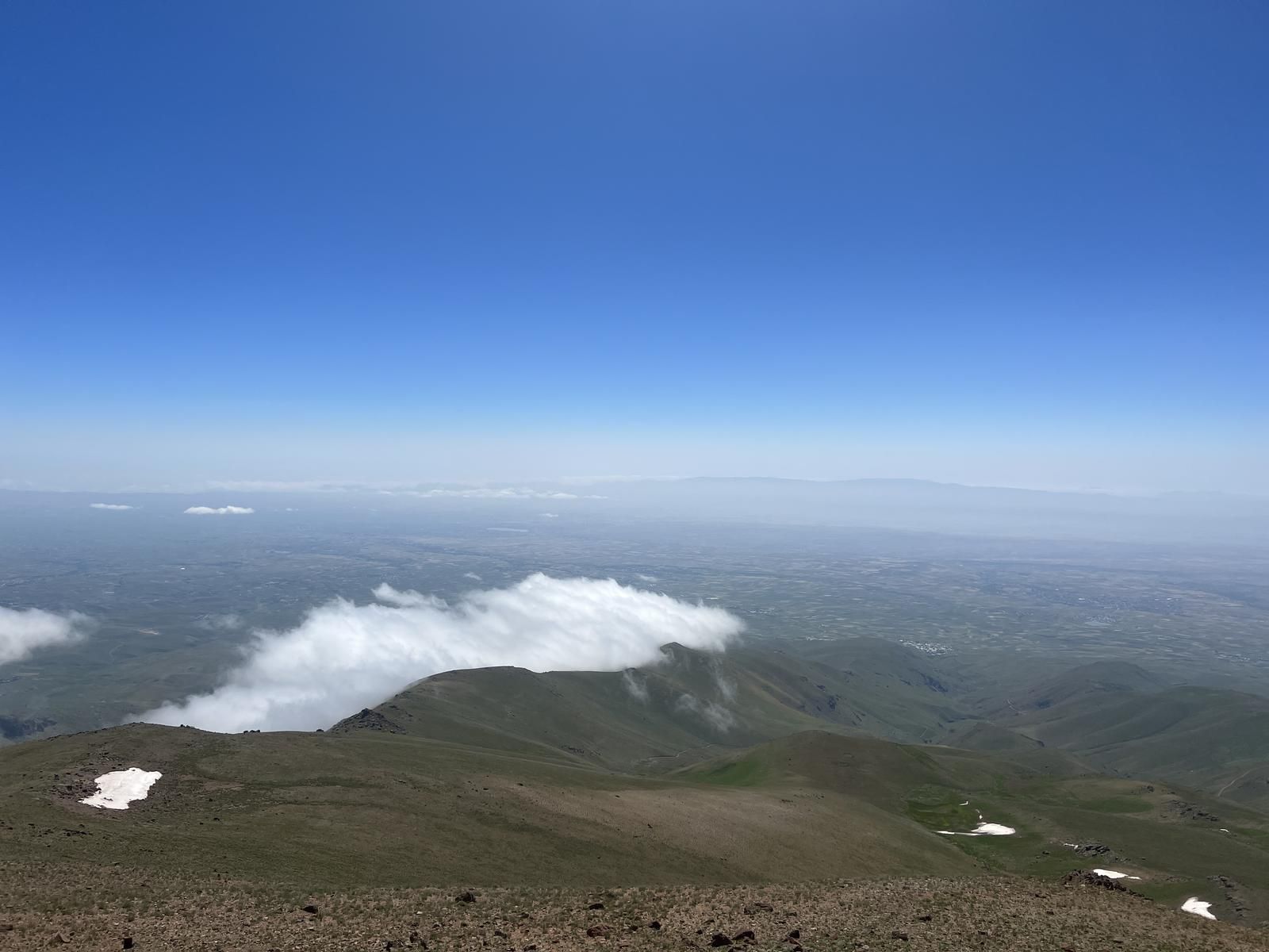 1600x1200 The Best Trails In Panāhgāh E Sabalān