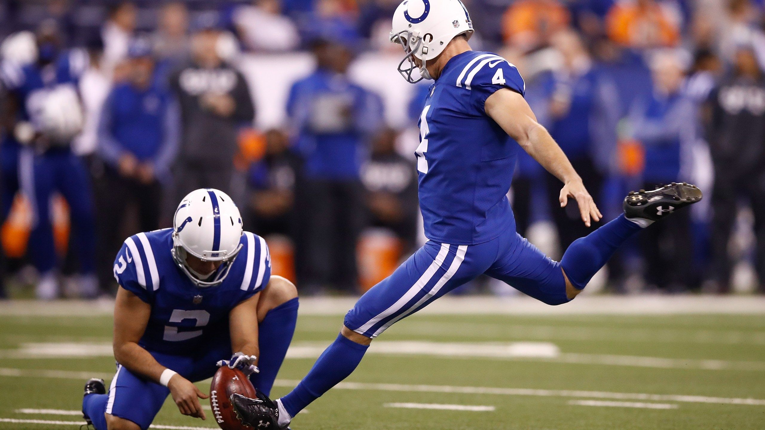2560x1440 Adam Vinatieri Agrees To 1 Year Deal To Stay With Colts
