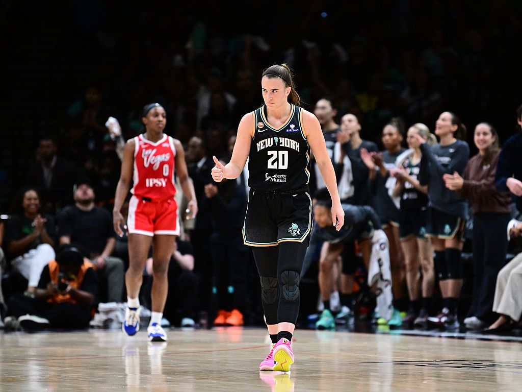 1024x768 Aces vs Dream: Jackie Young, A'ja Wilson Lead Las Vegas Past Atlanta
