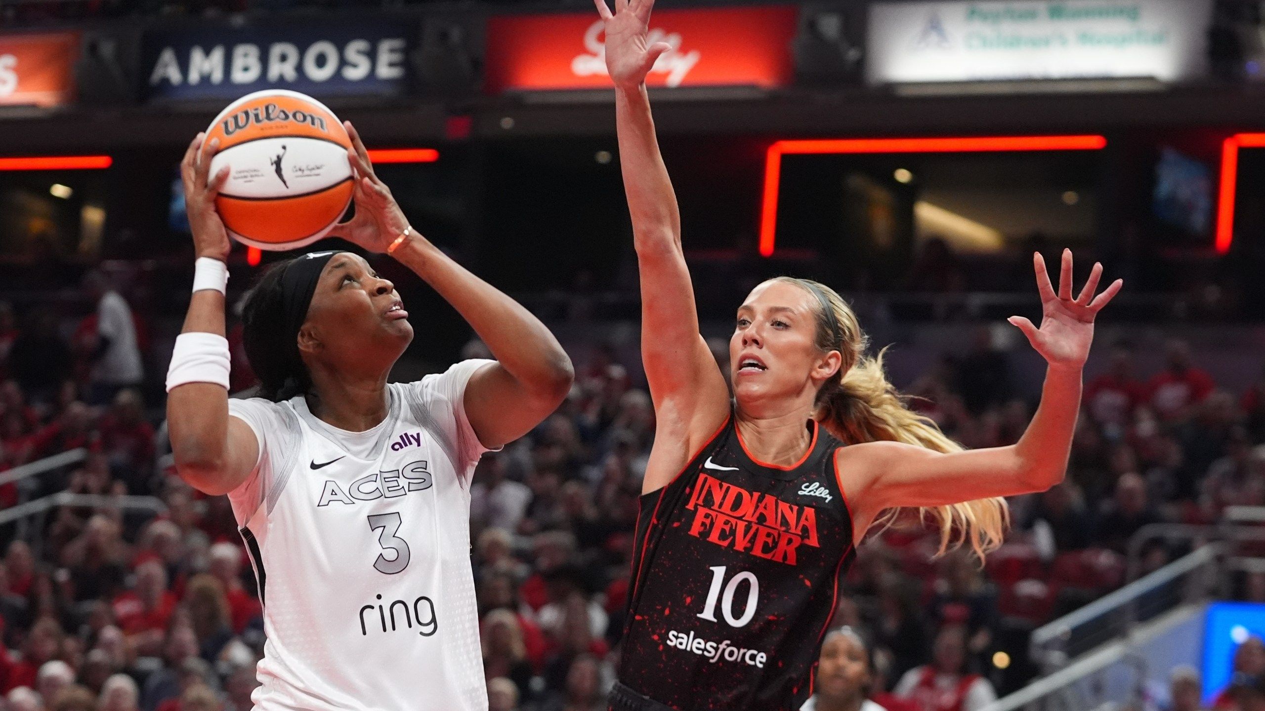 2560x1440 Jackie Young And NaLyssa Smith Lead Aces Past Fever 84 72 For 2 1 Lead In WNBA Semifinal Series