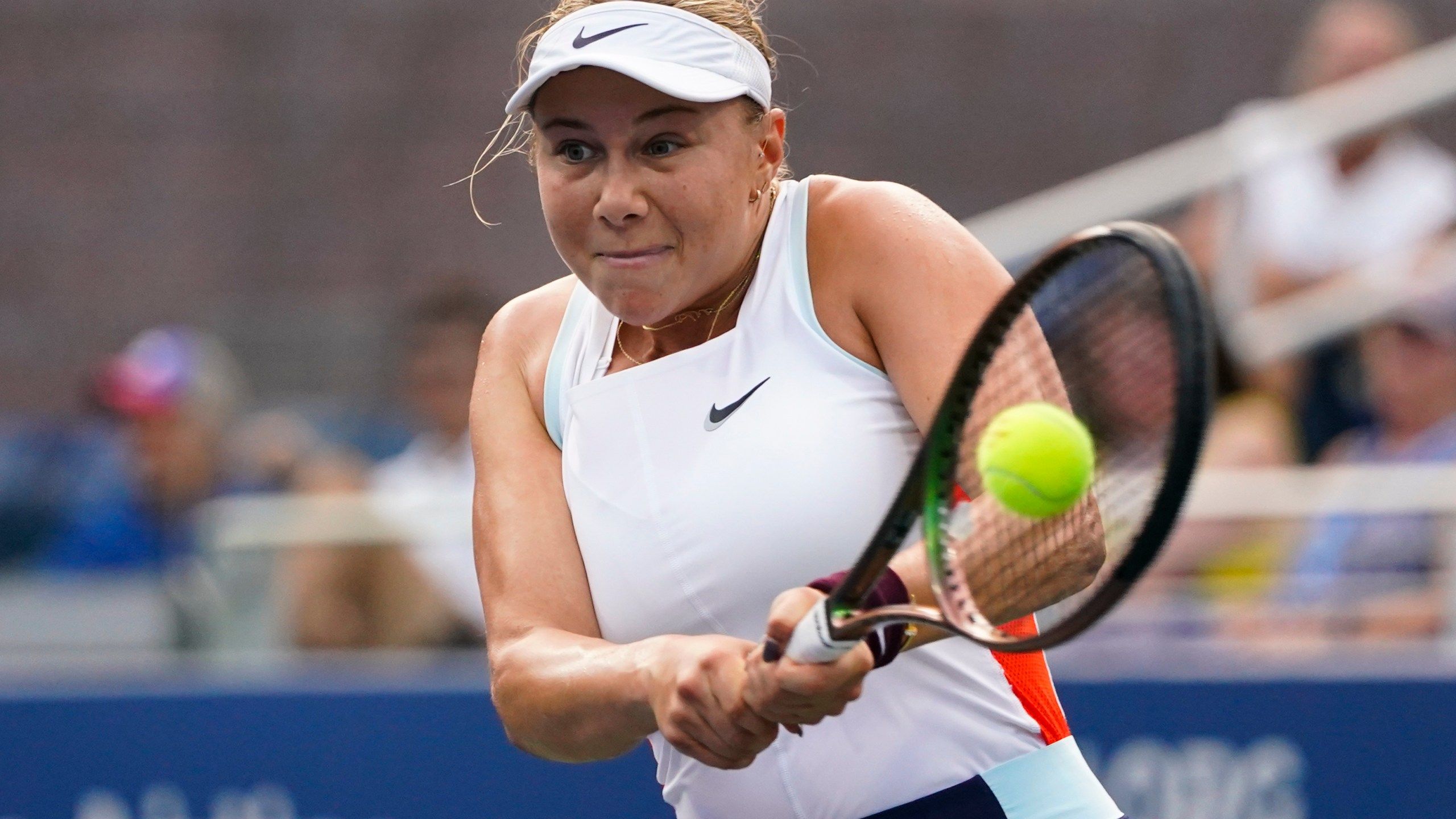 2560x1440 Amanda Anisimova announces indefinite break from tennis. KRQE News 13