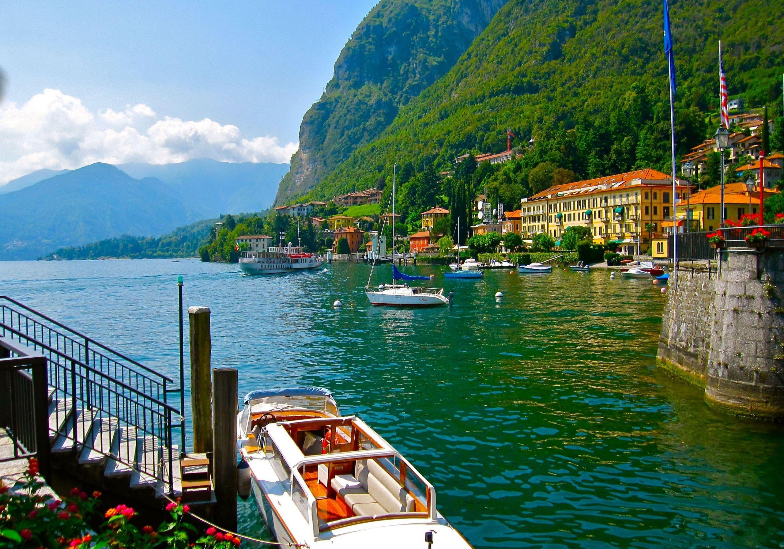 2560x1792 Lake Como Cruise Wallpaper