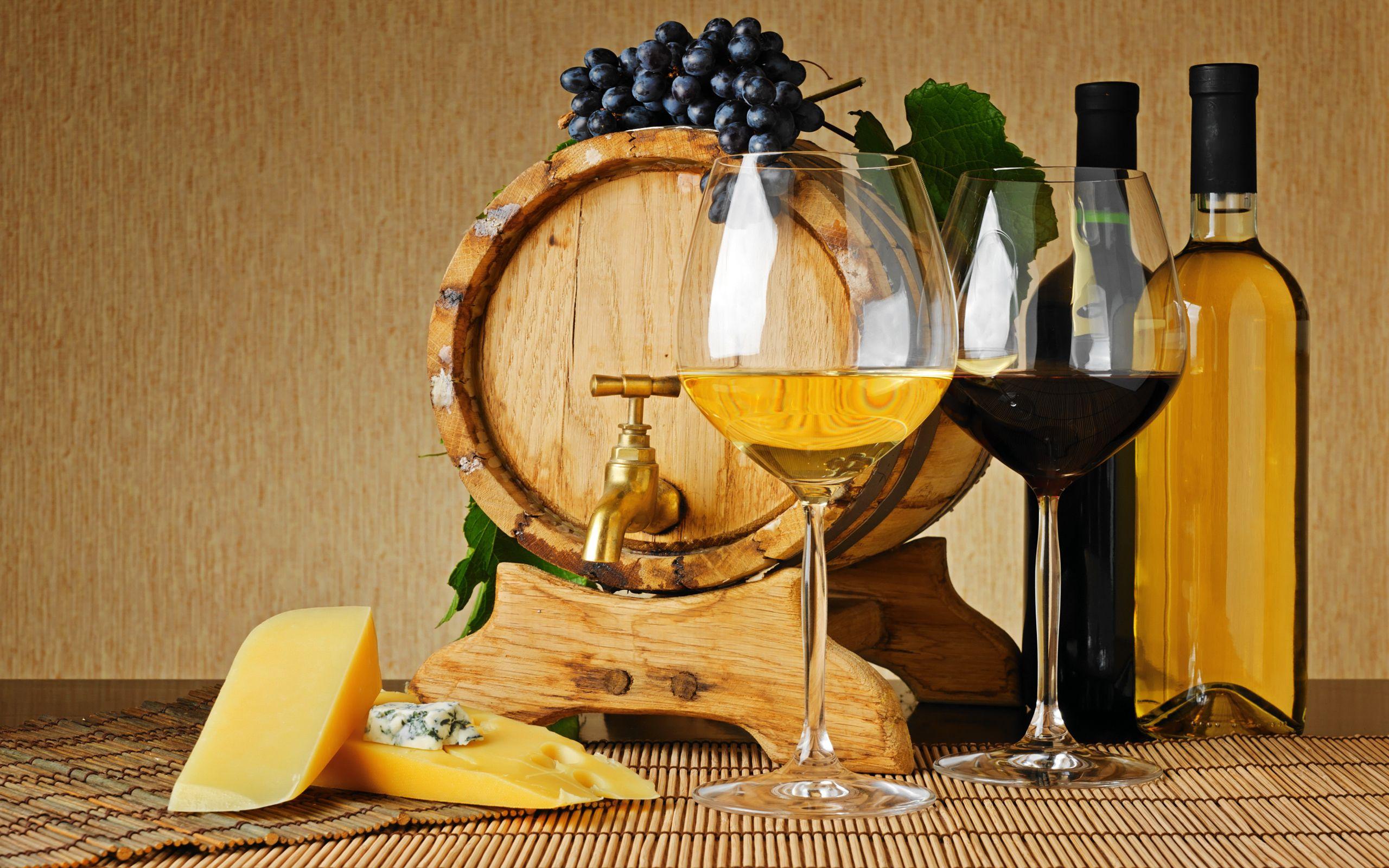 2560x1600 Wine And Cheese Wallpaperx1600