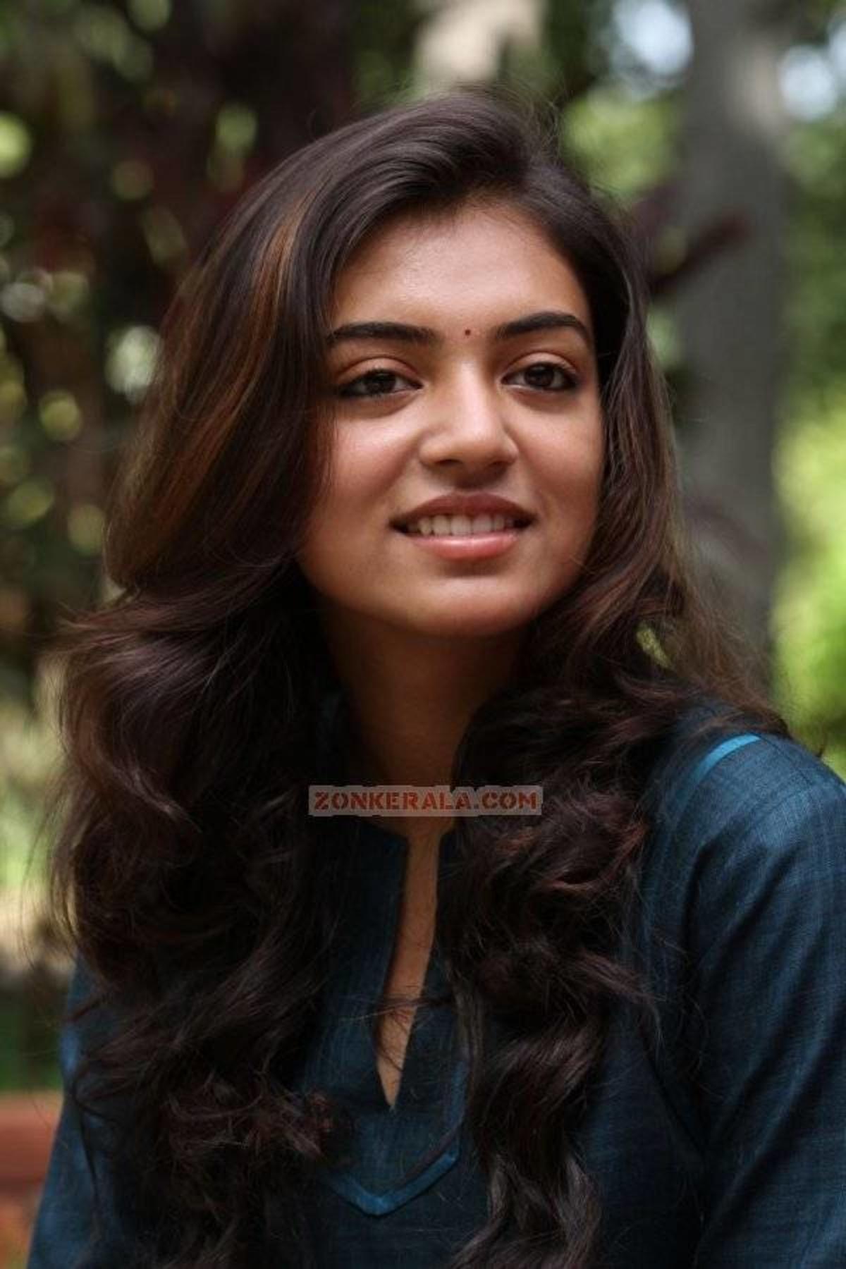 H Nh N N Nazriya Nazim Di N Vi N N Xinh P Top H Nh Nh P