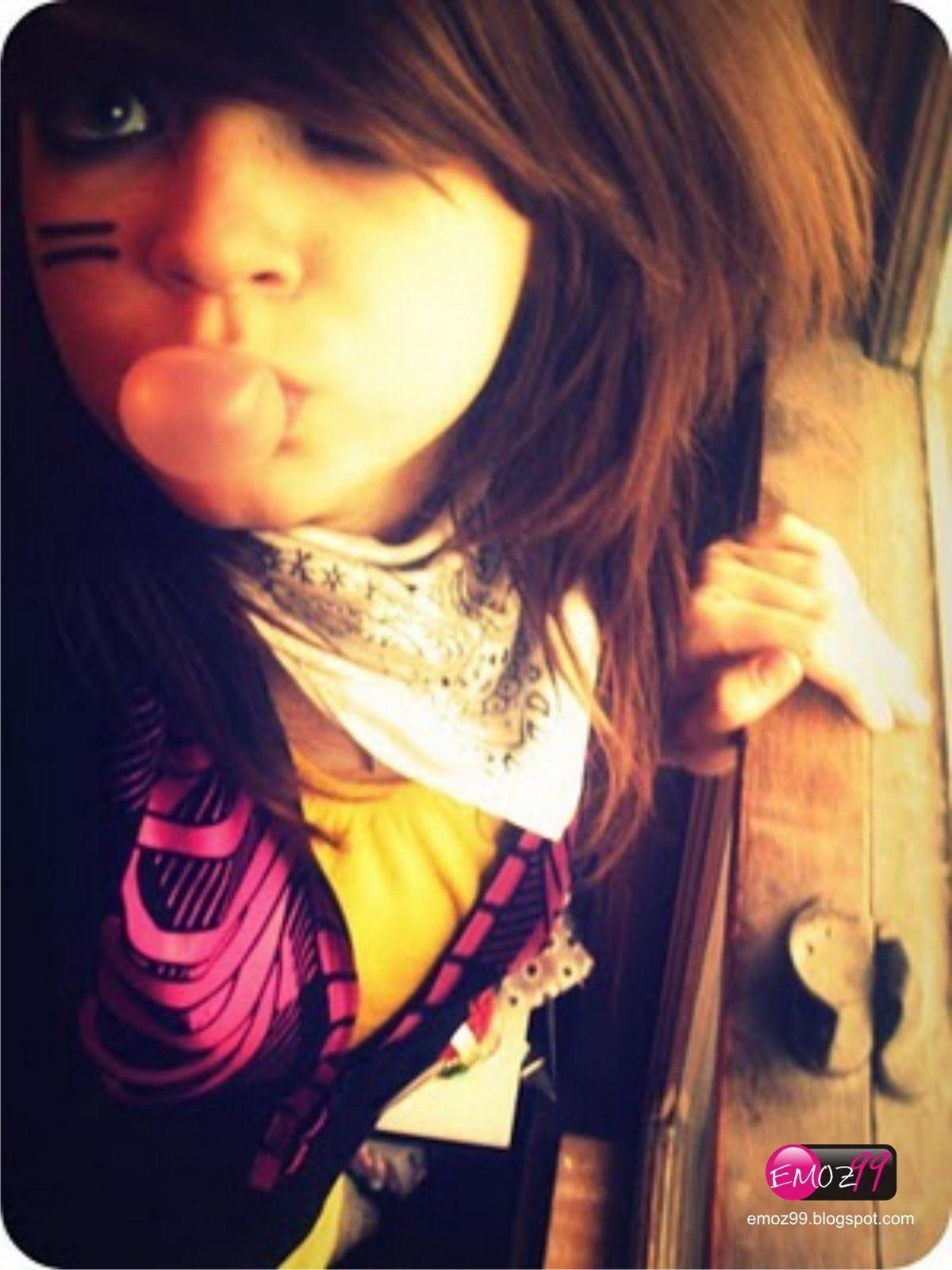 1200x1600 Emo's World: Emo Cute Girl # 8