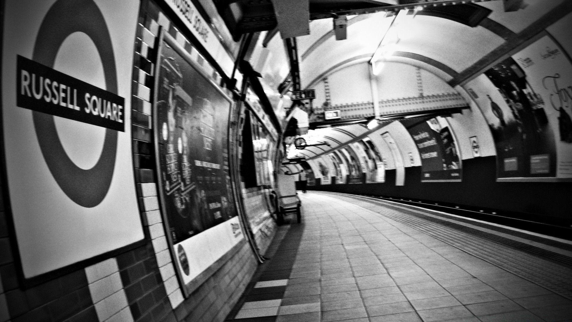 1920x1080 Russell Square Station