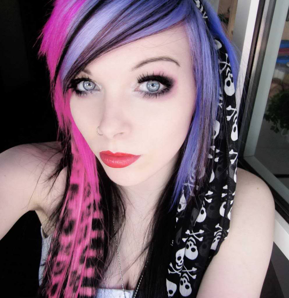 993x1024 Simple, Cute, and Stylish Emo Girls Makeup Ideas