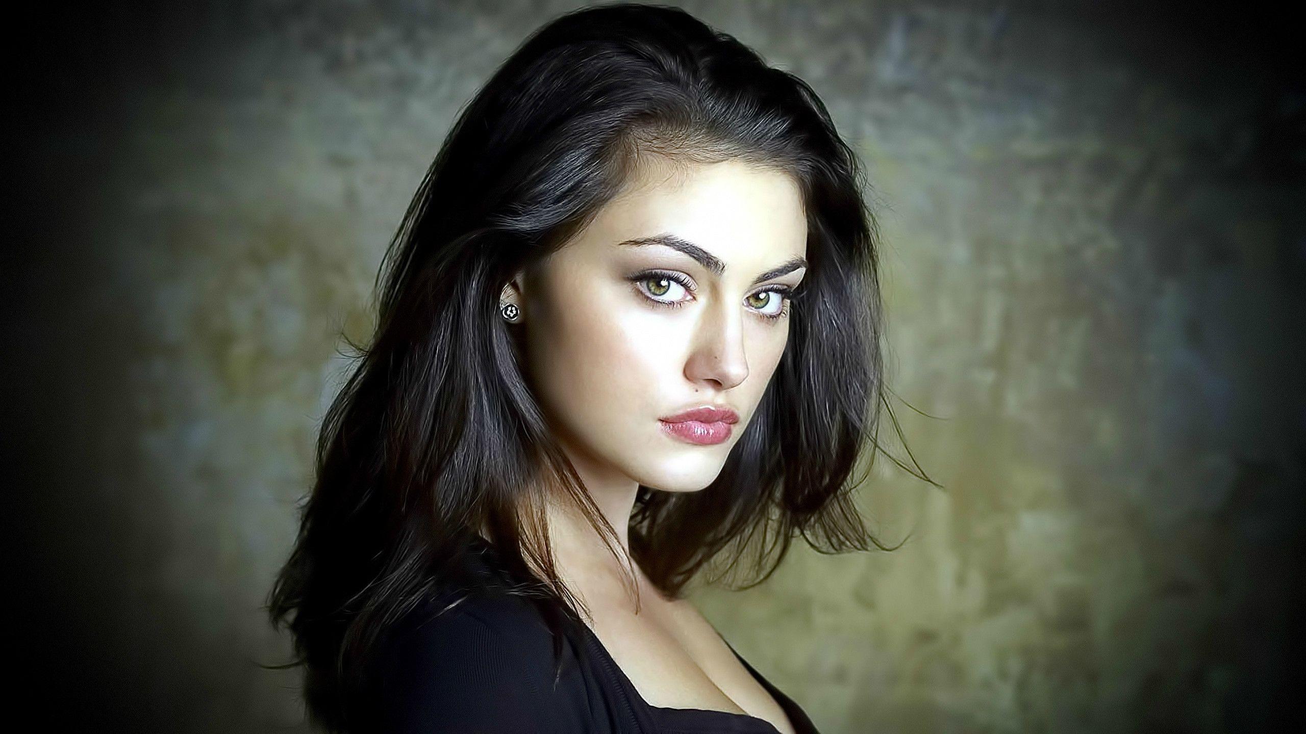 2560x1440 Tattoo Girl Wallpaper HD