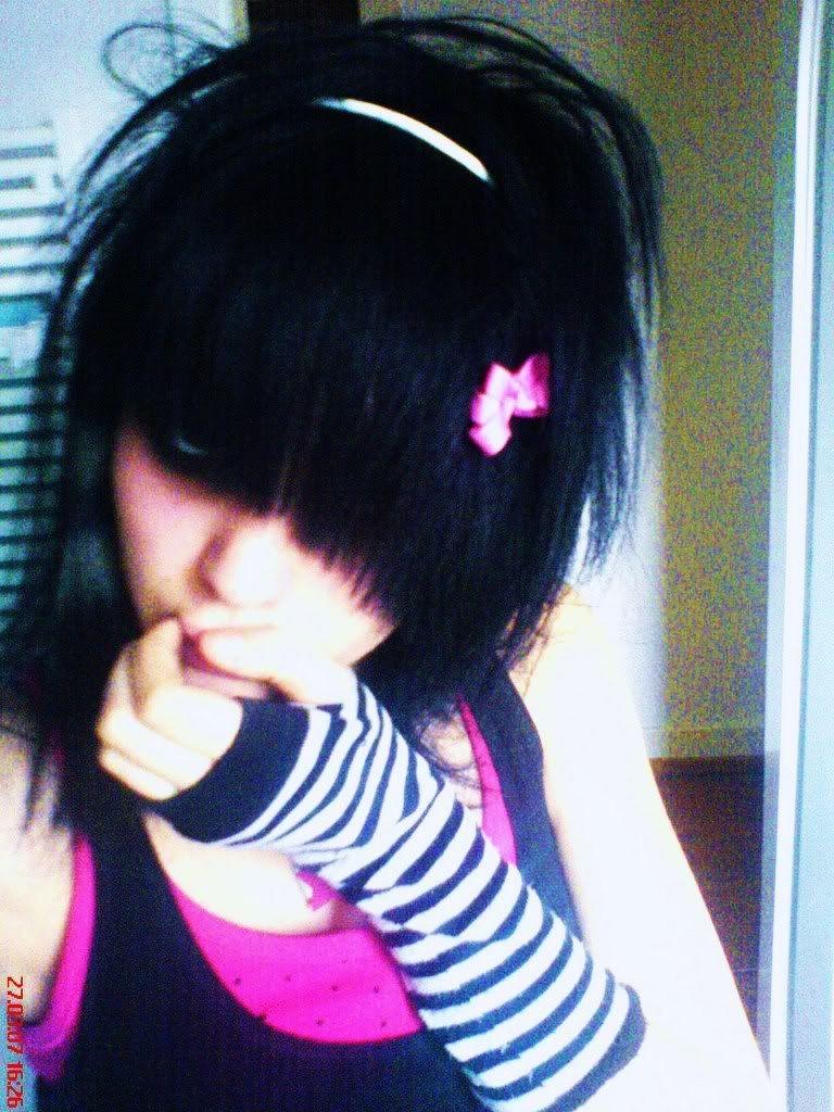 768x1024 EMO PICURES. Emo wallpaper. Emo Girls. Emo Boys. Emo Fashion