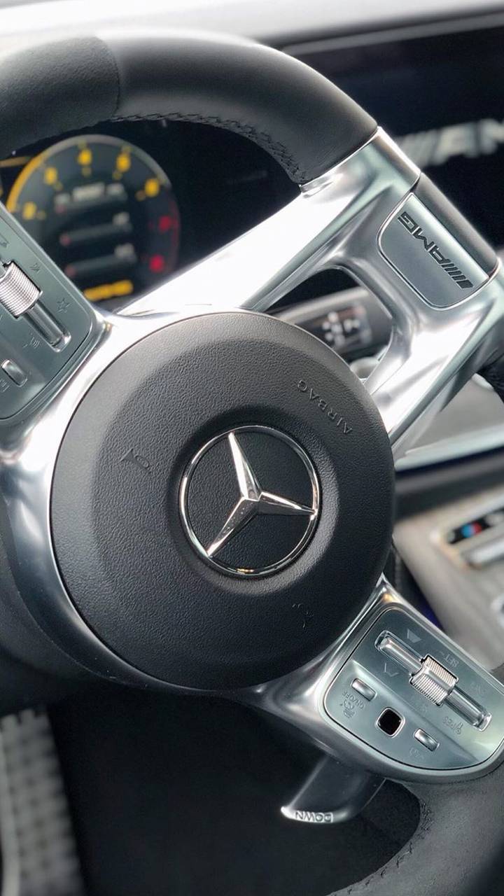 720x1280 Mercedes interior wallpaper